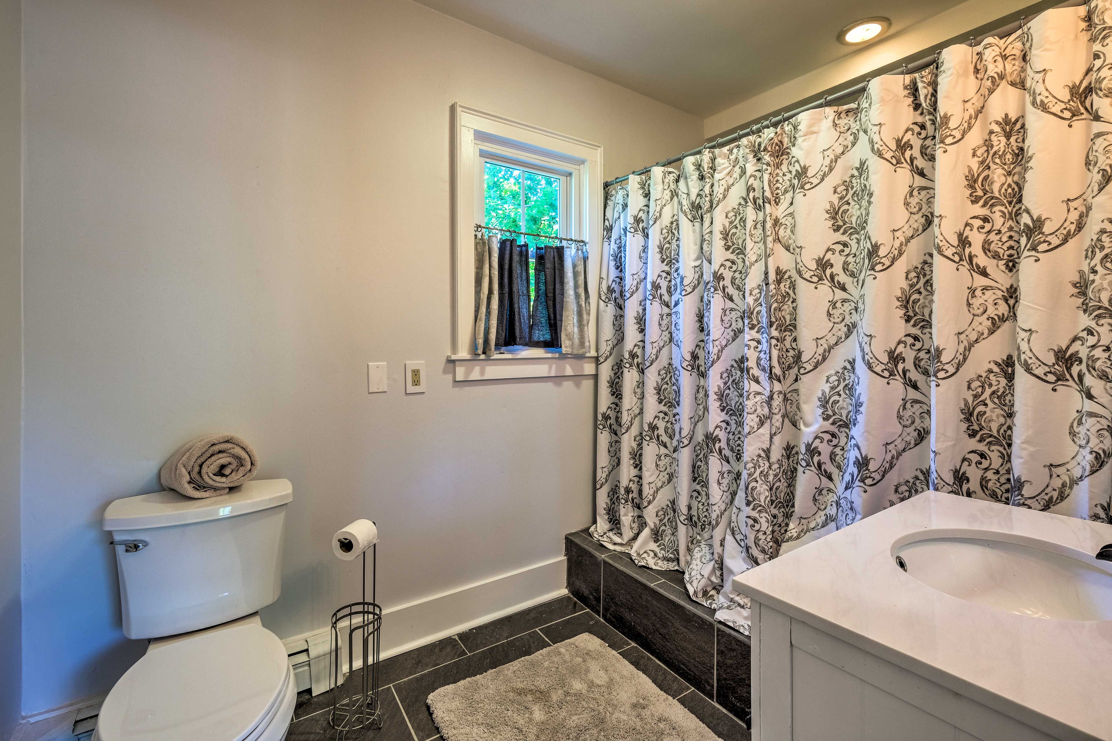 Full Bathroom