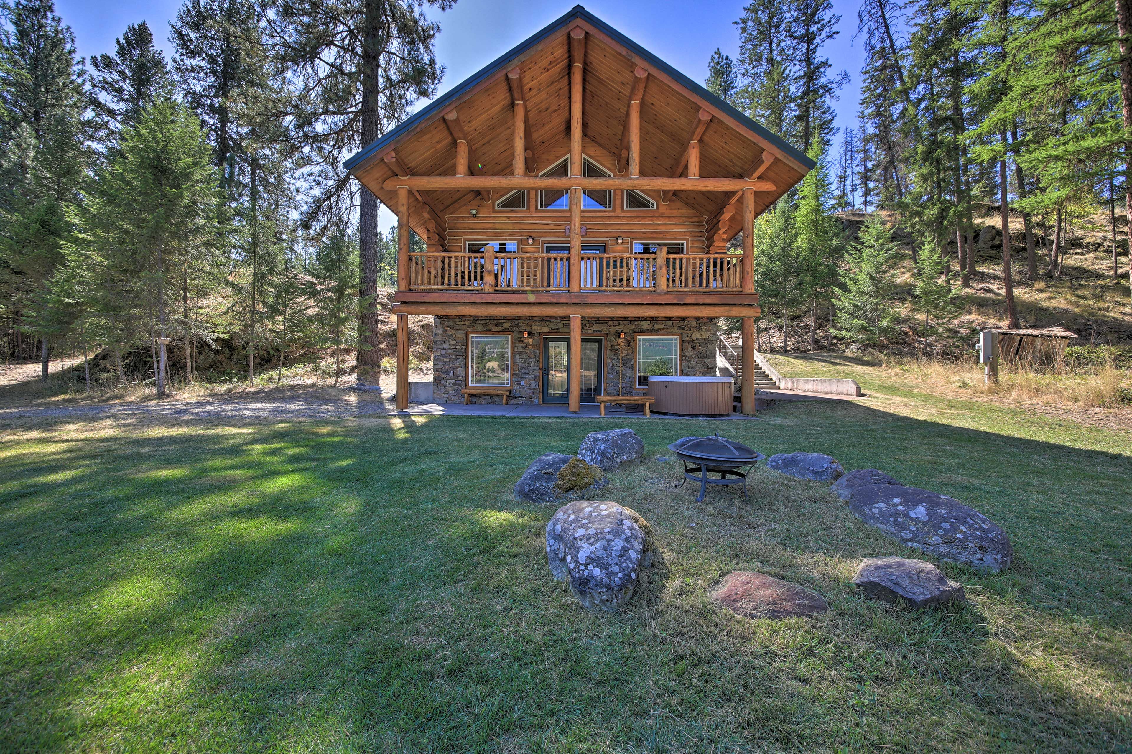 Thompson Falls Vacation Rental | 2BR | 2BA | 1,000 Sq Ft | Stairs to Access