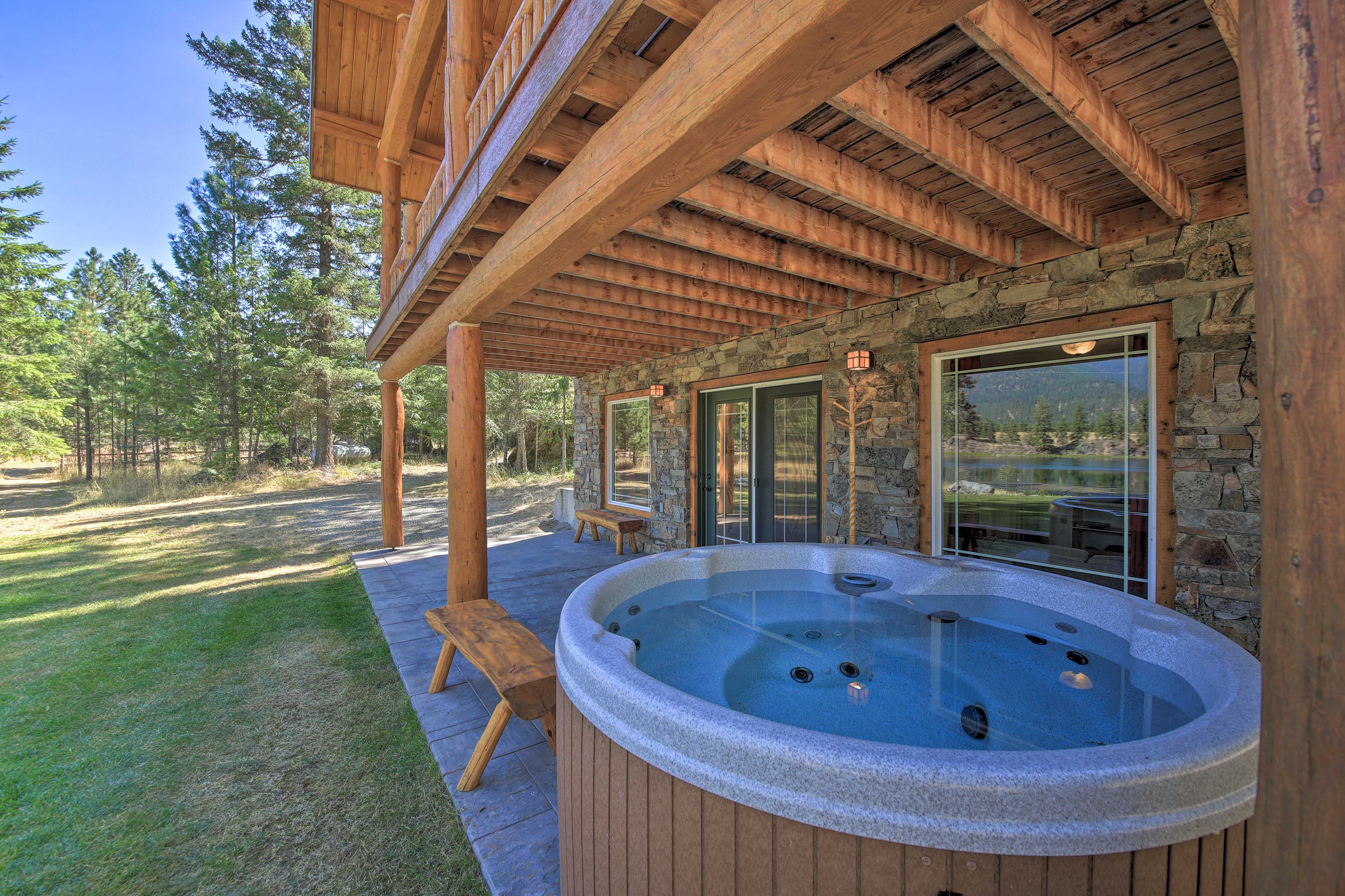 Patio | Hot Tub
