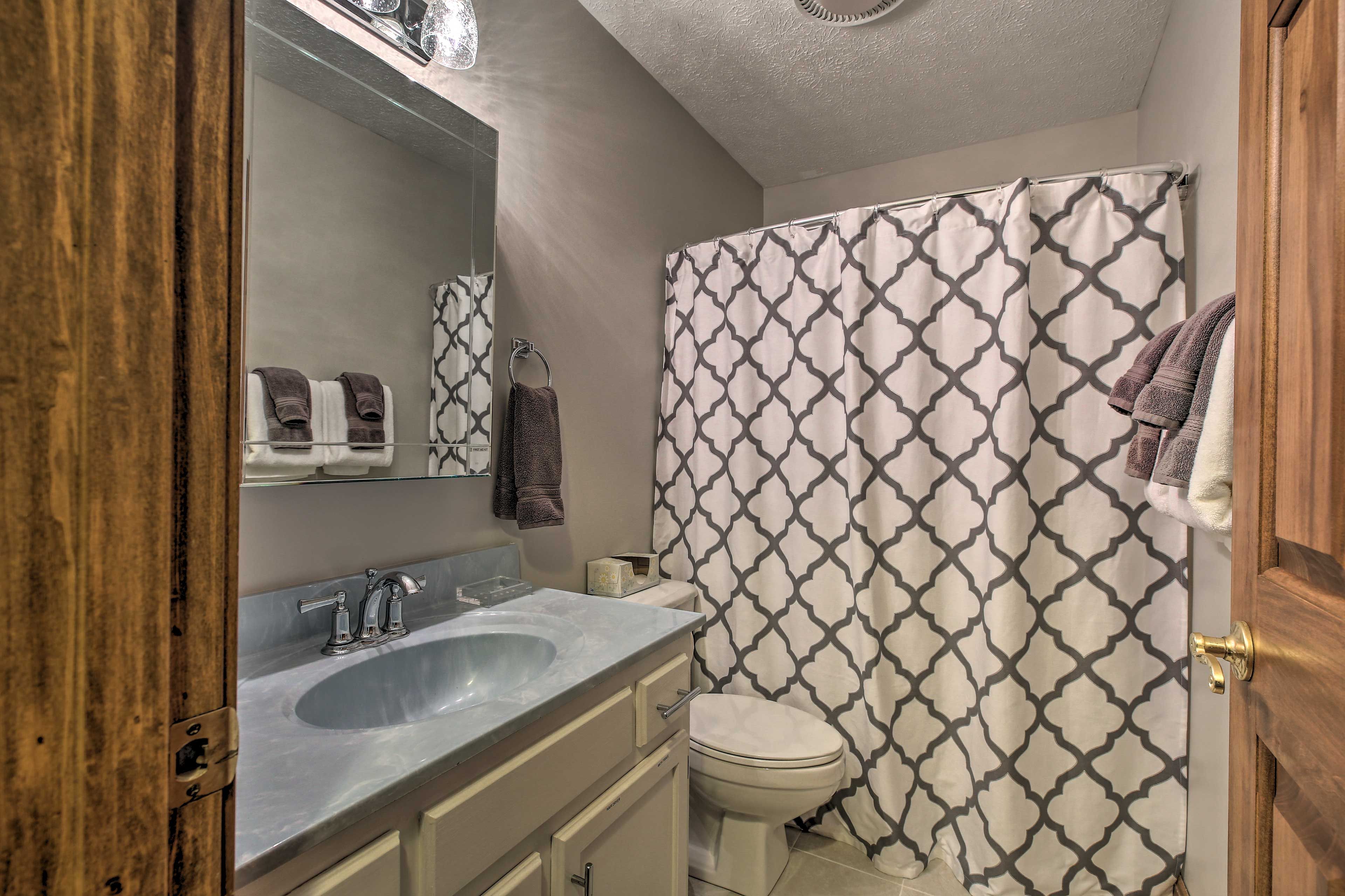 Full Bathroom