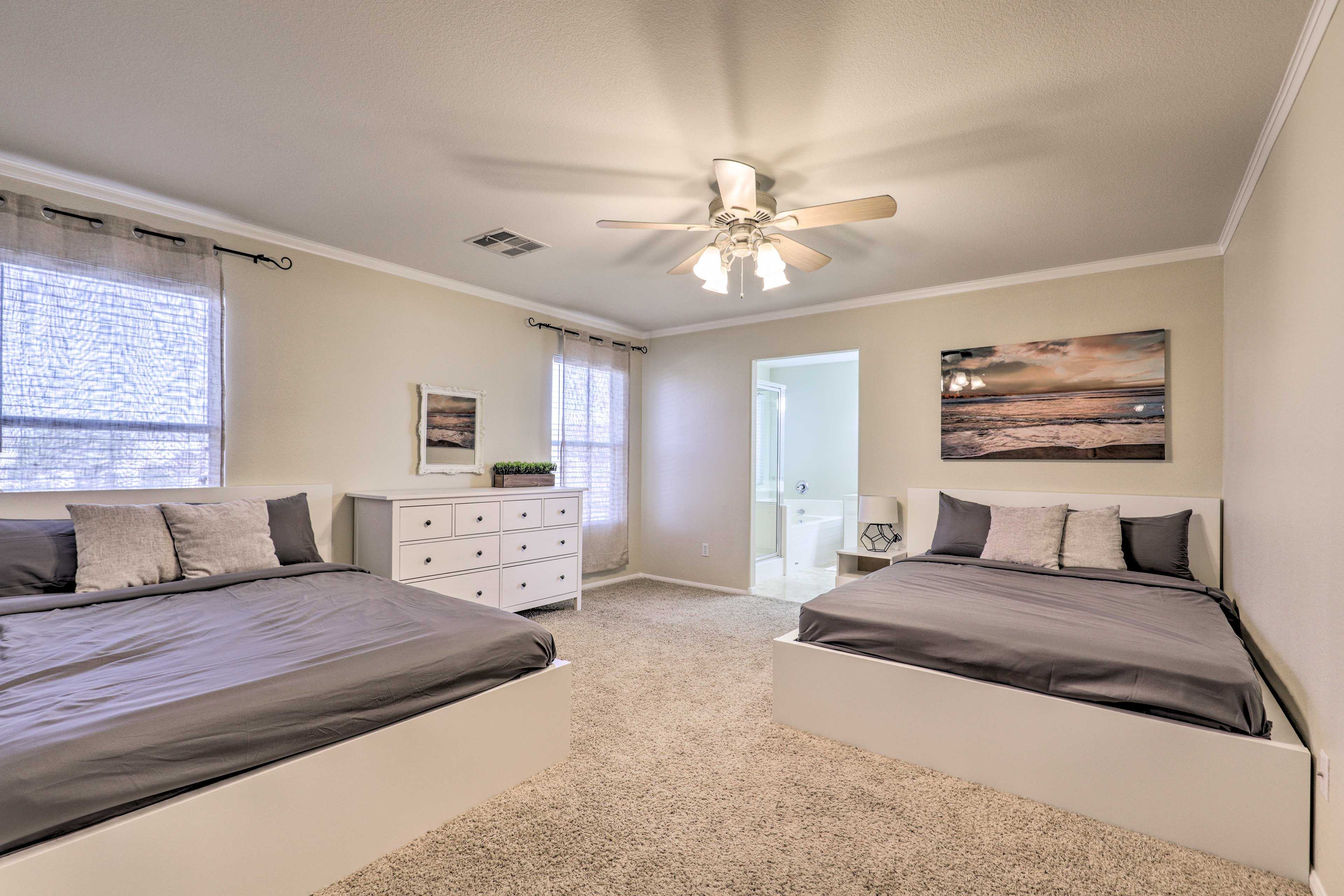 Those staying in this room can rest easy on the queen beds.