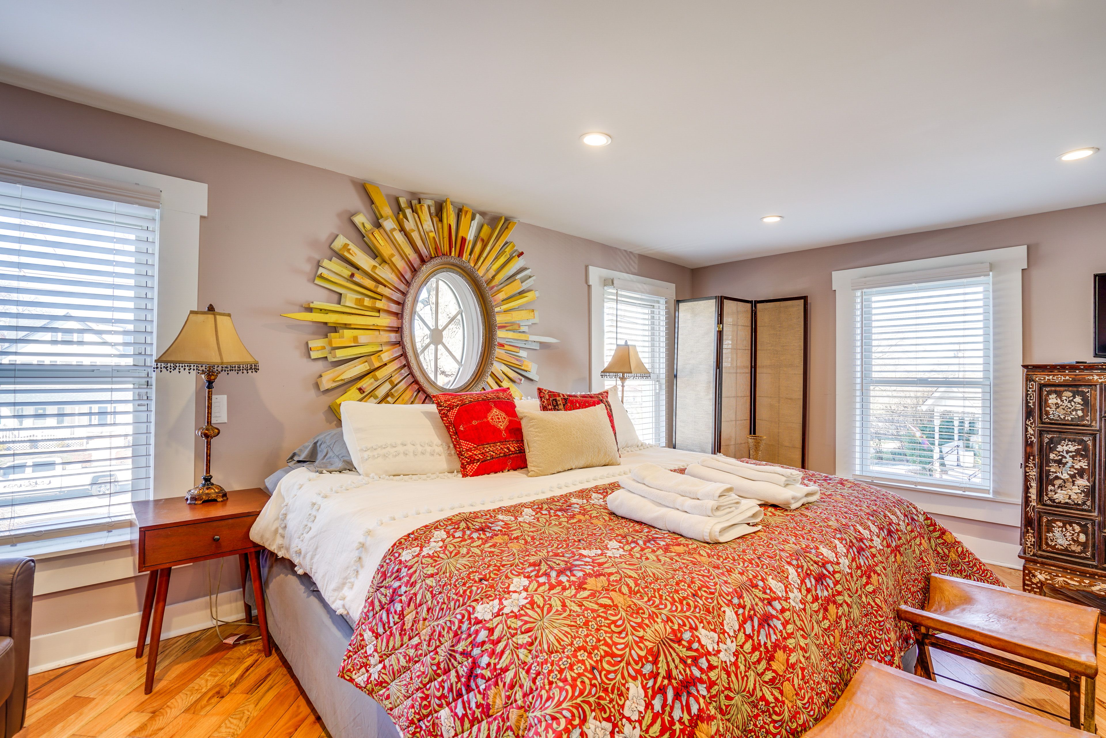Bedroom 1 | King Bed