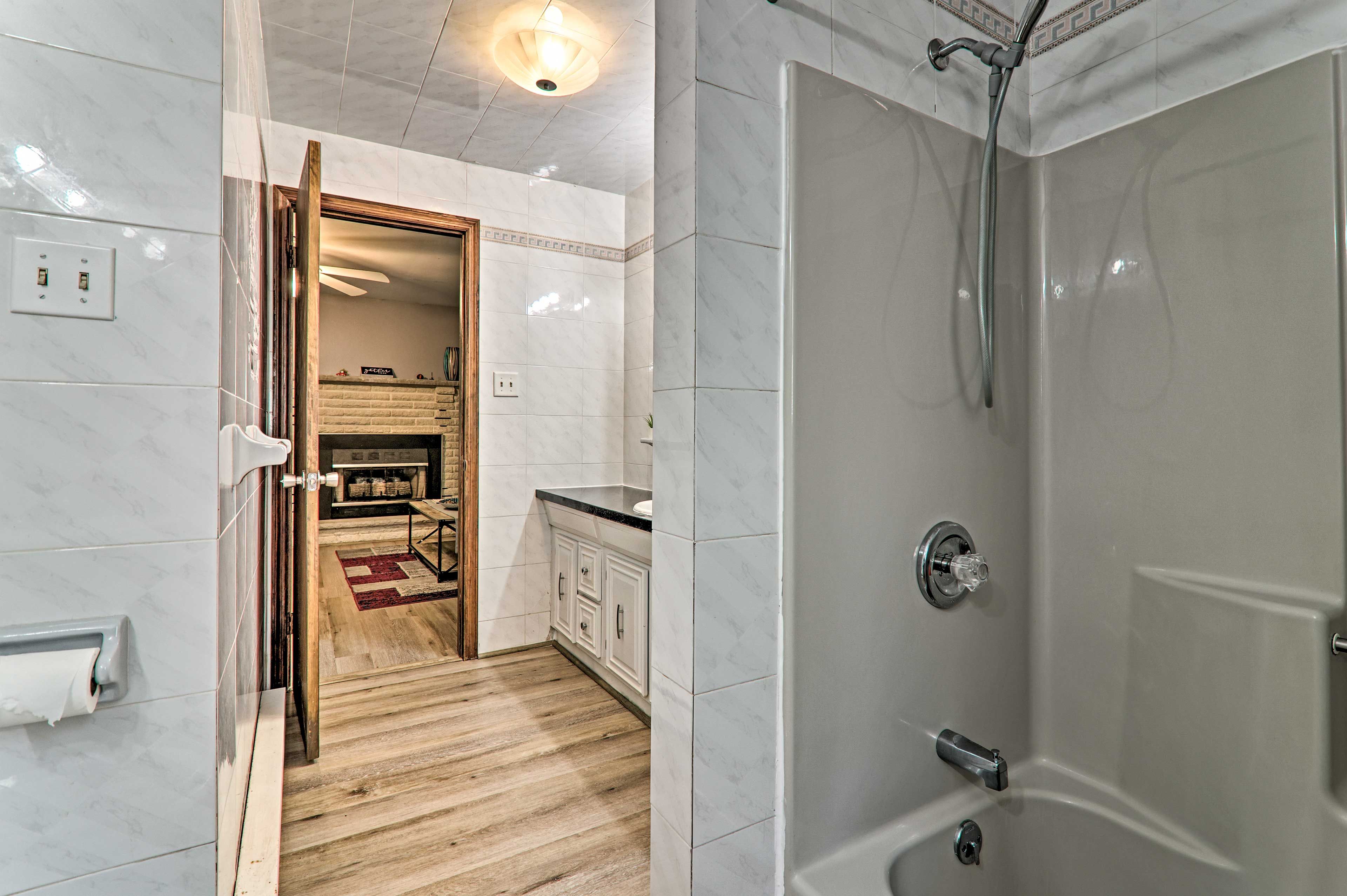 Full Bathroom