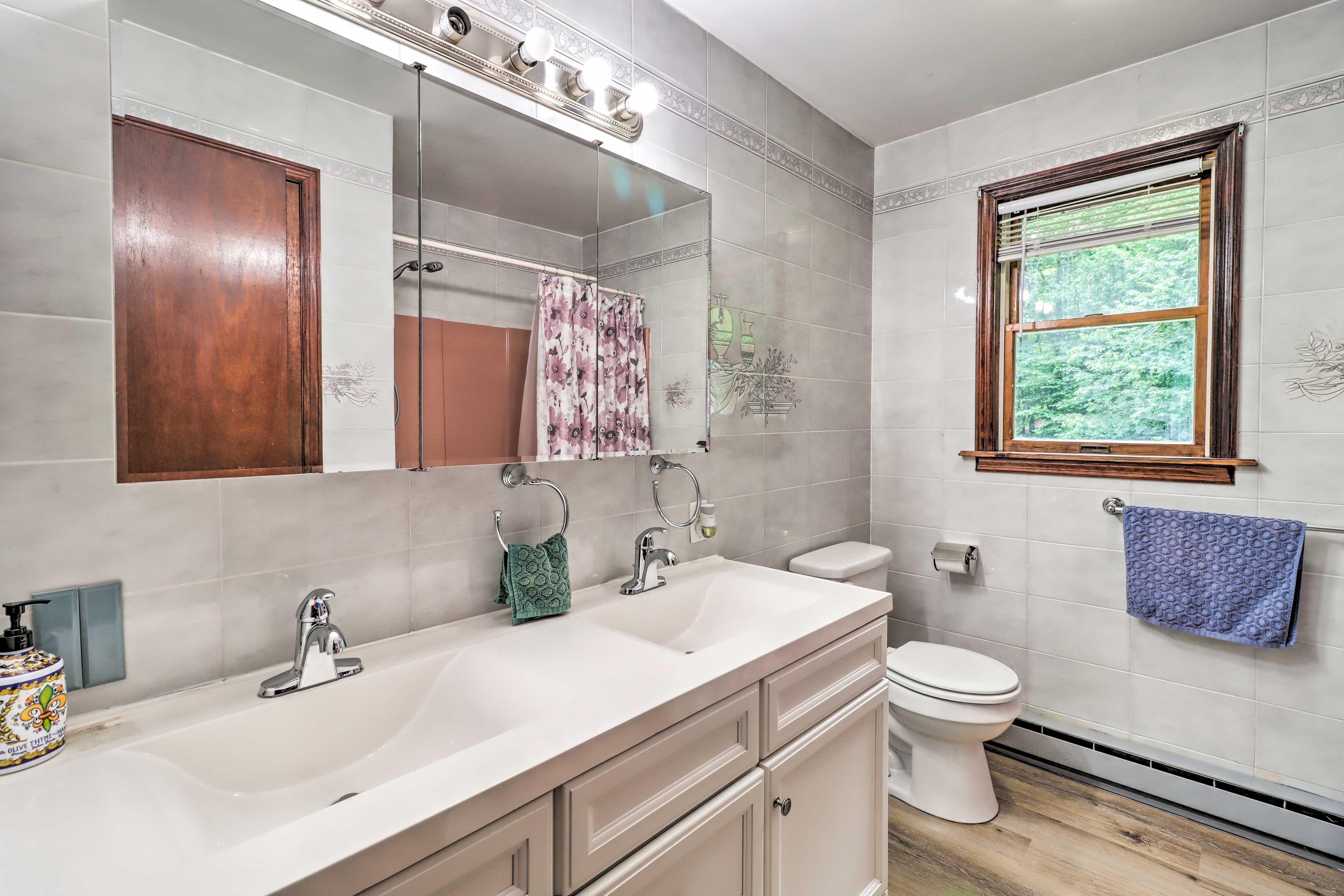 Full Bathroom