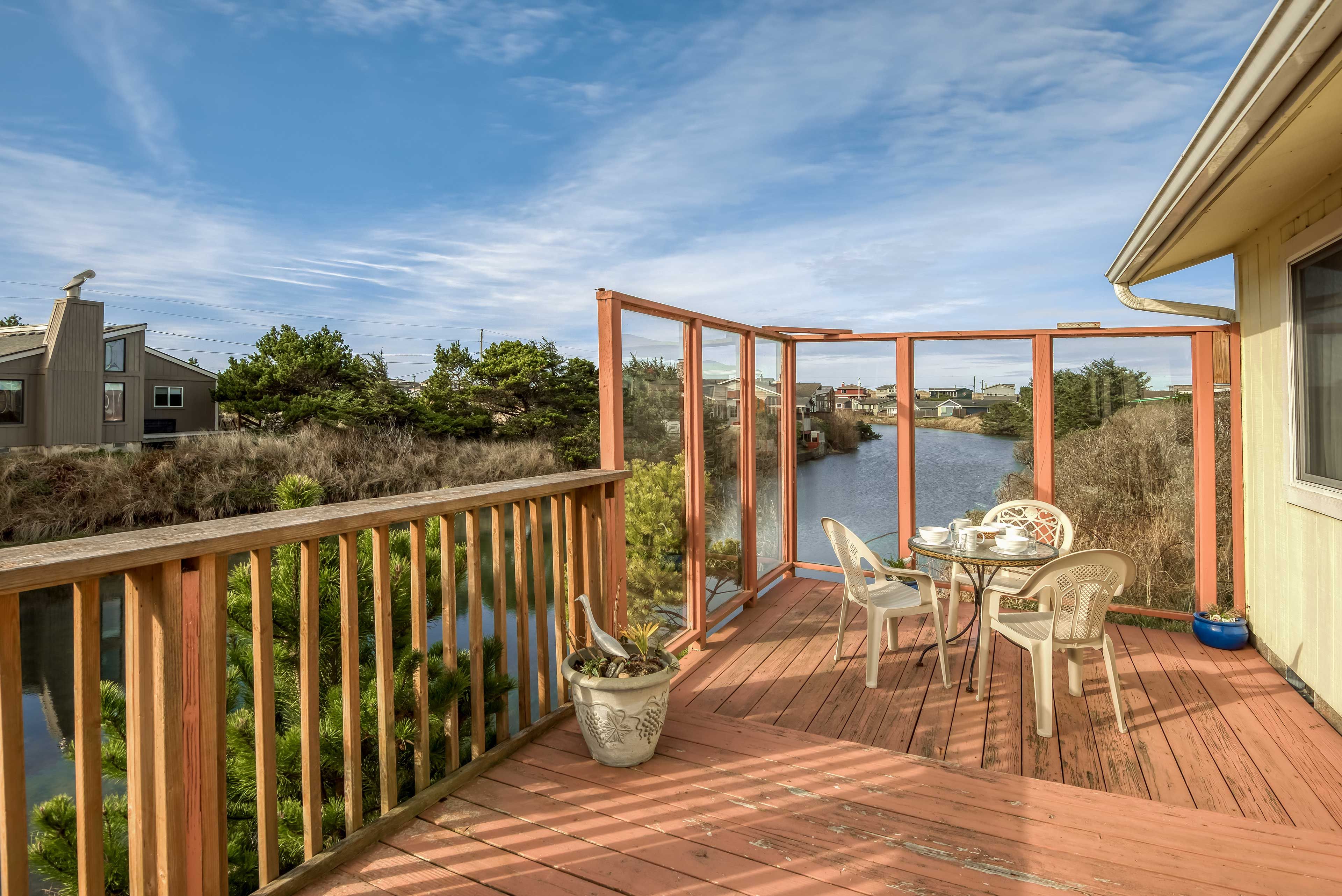 Deck | River Views | Outdoor Dining