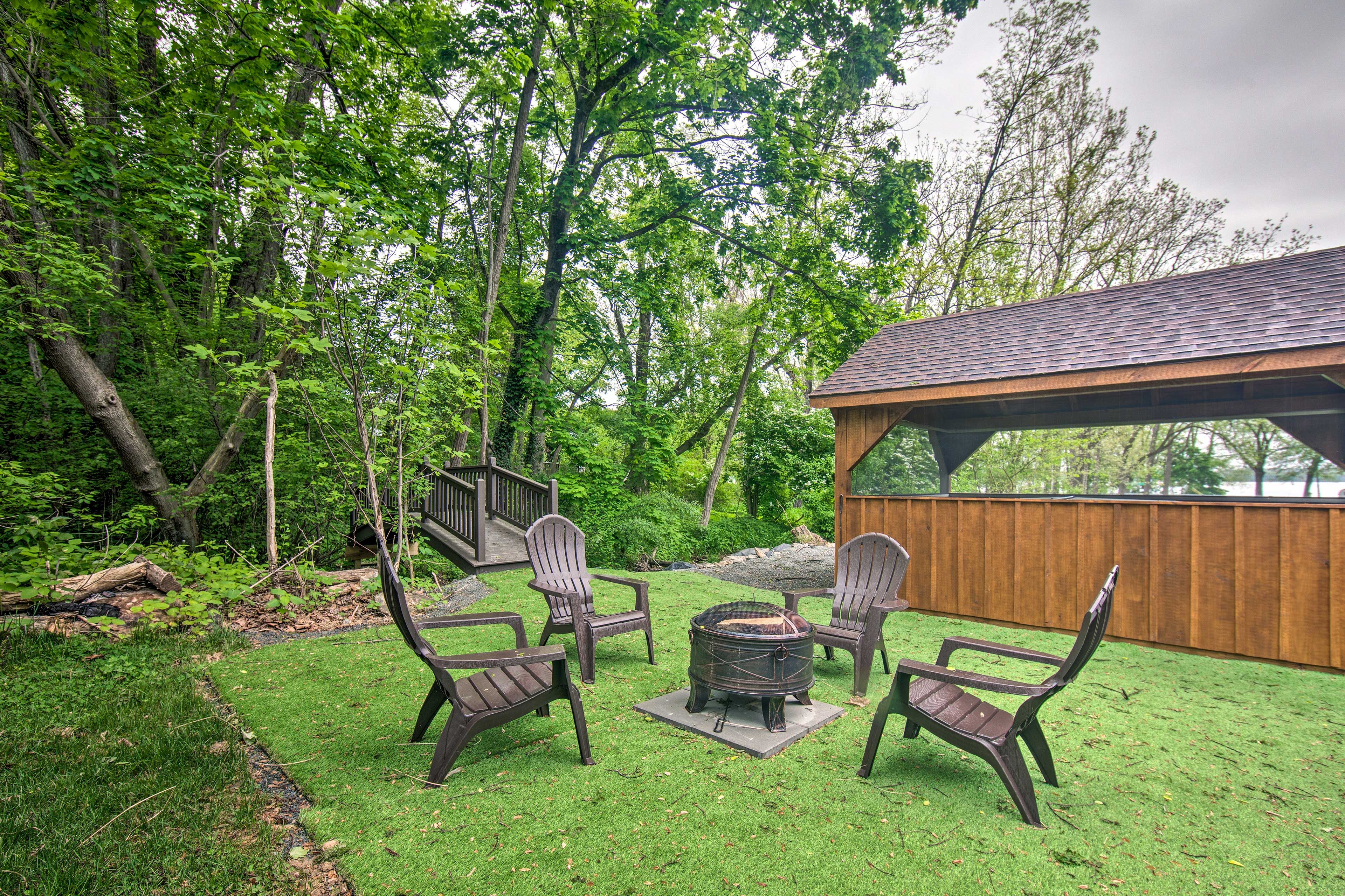 Private Exterior Space | Fire Pit