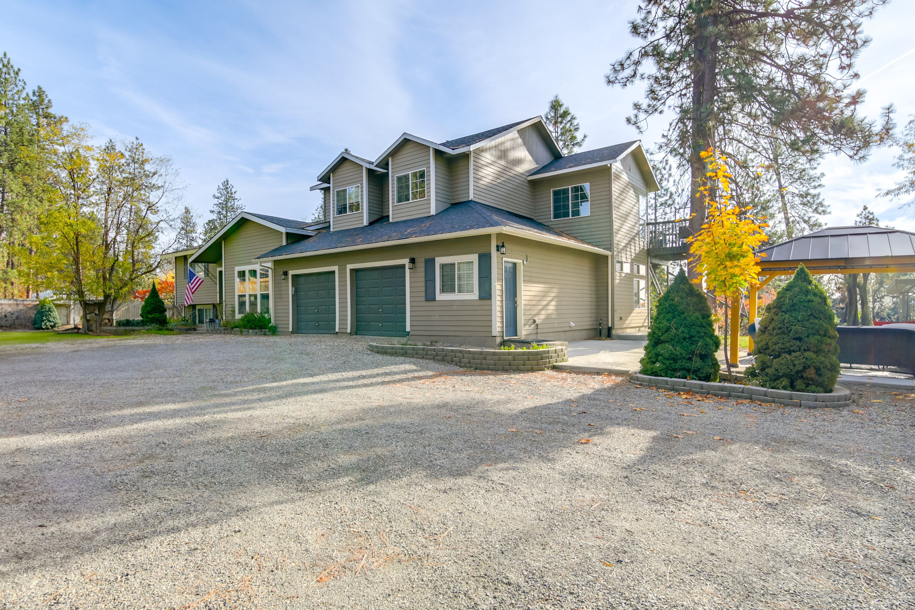 Exterior | Driveway Parking (2 Vehicles)