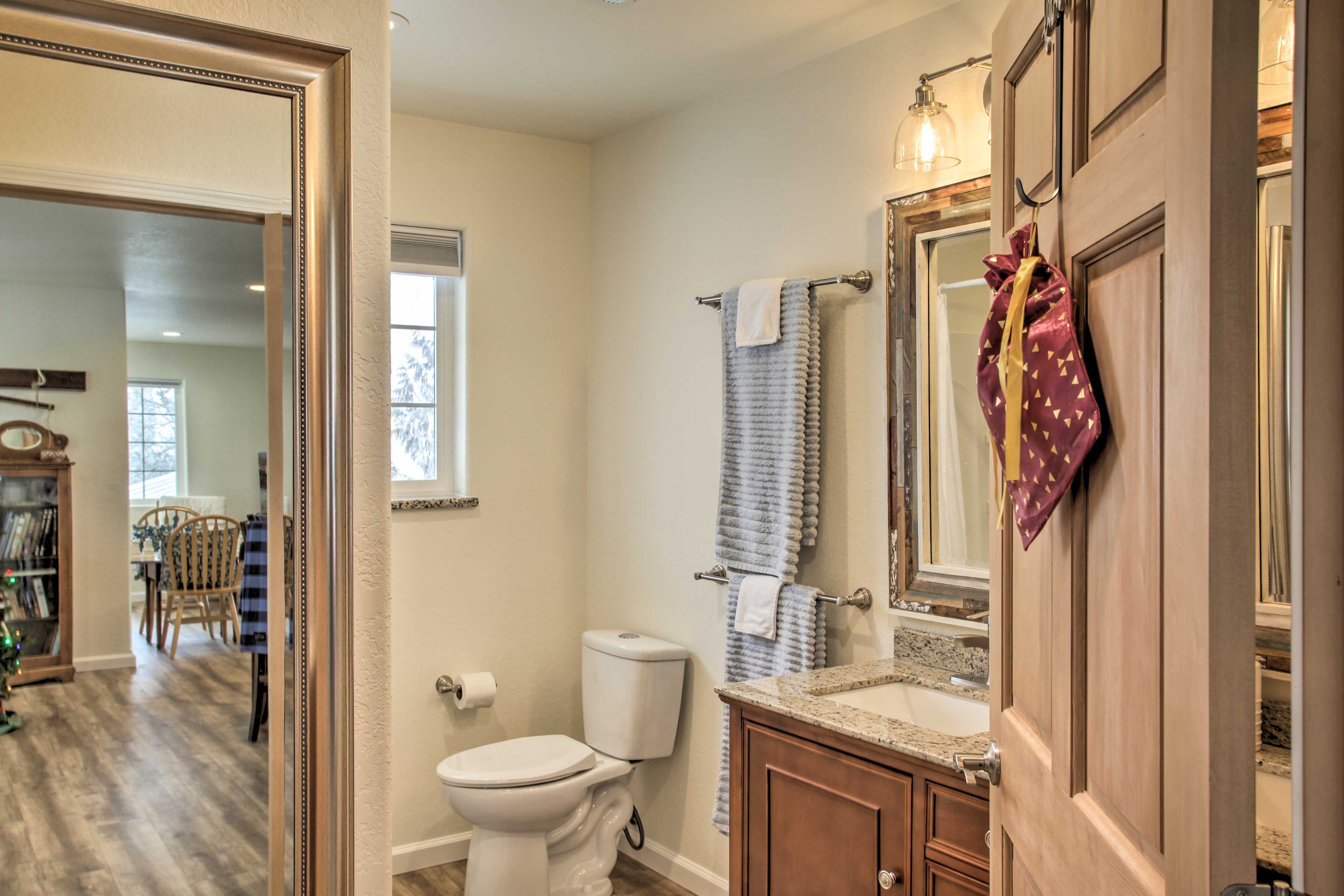 Full Bathroom | Towels Provided | Shower/Tub Combo | Double Sink