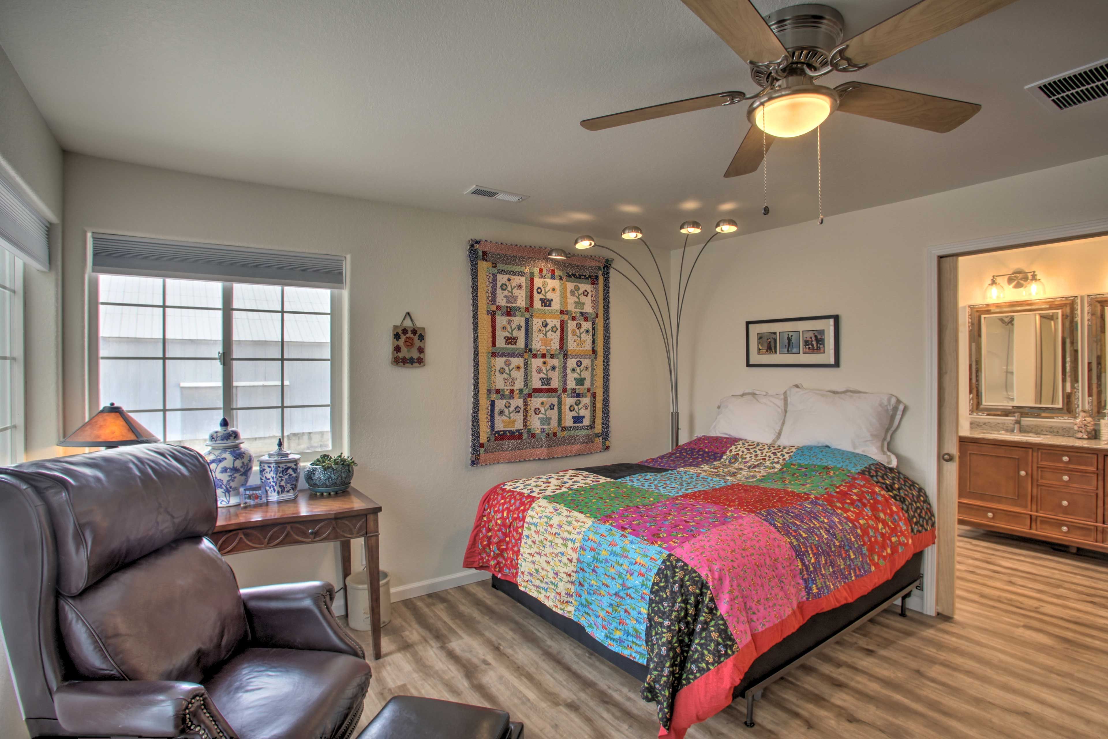 Bedroom 3 (Garden Suite) | Queen Bed | 2nd Floor | Wheelchair Access