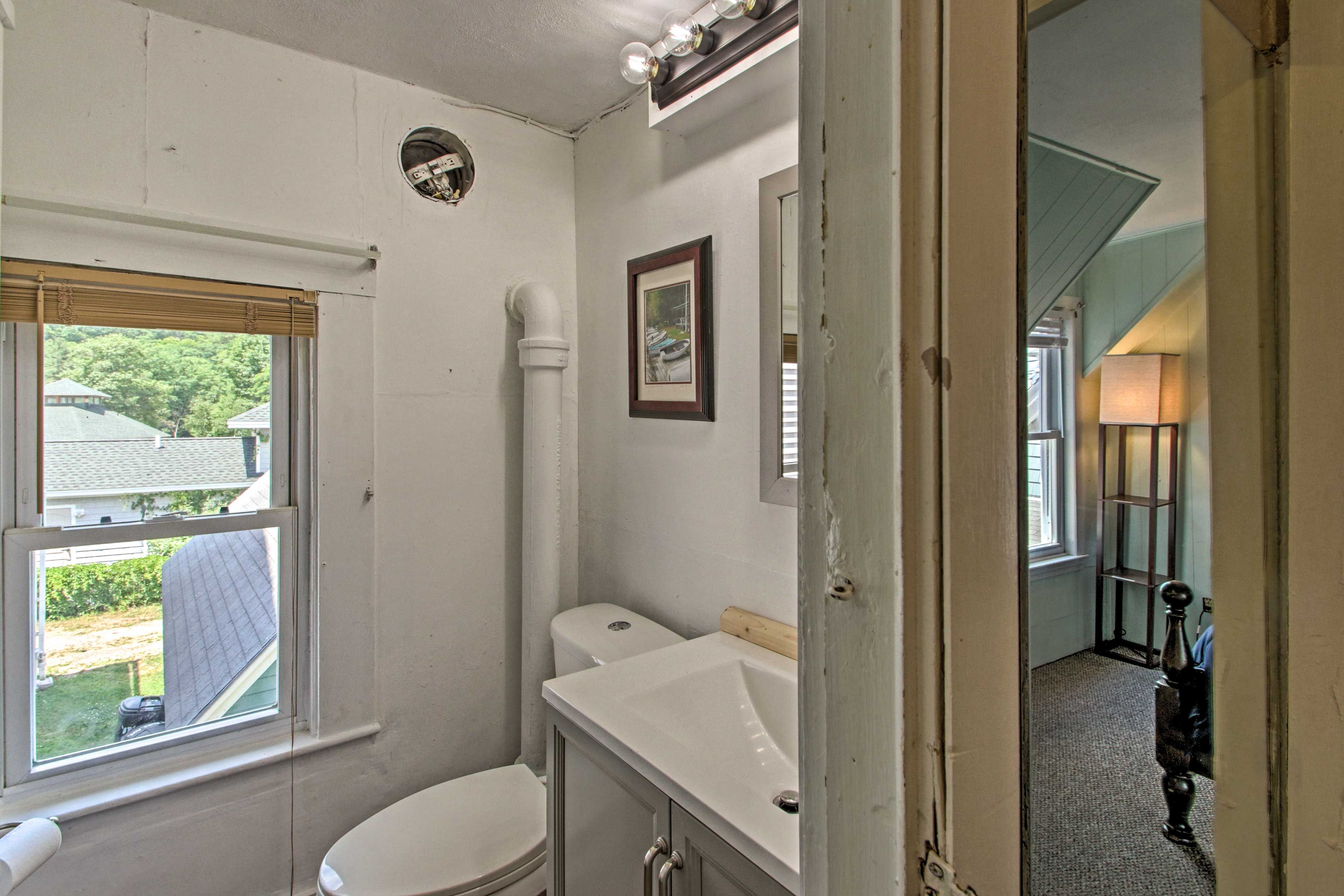 Full Bathroom