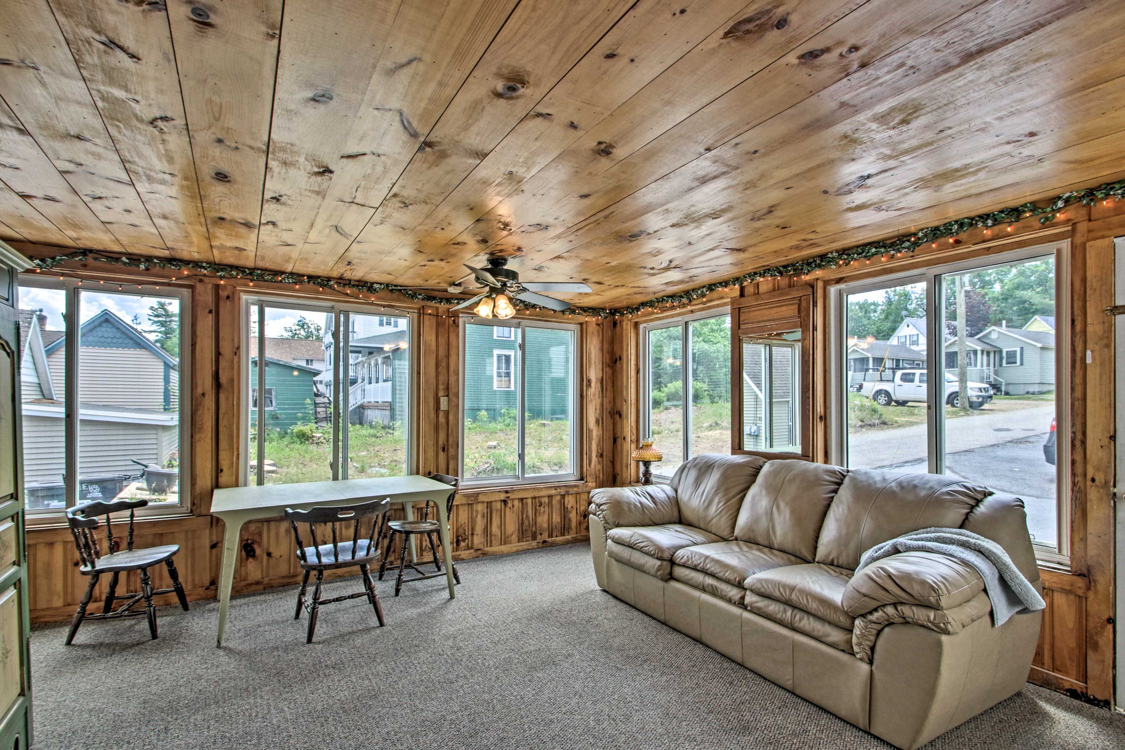 Living Room | Air Conditioning