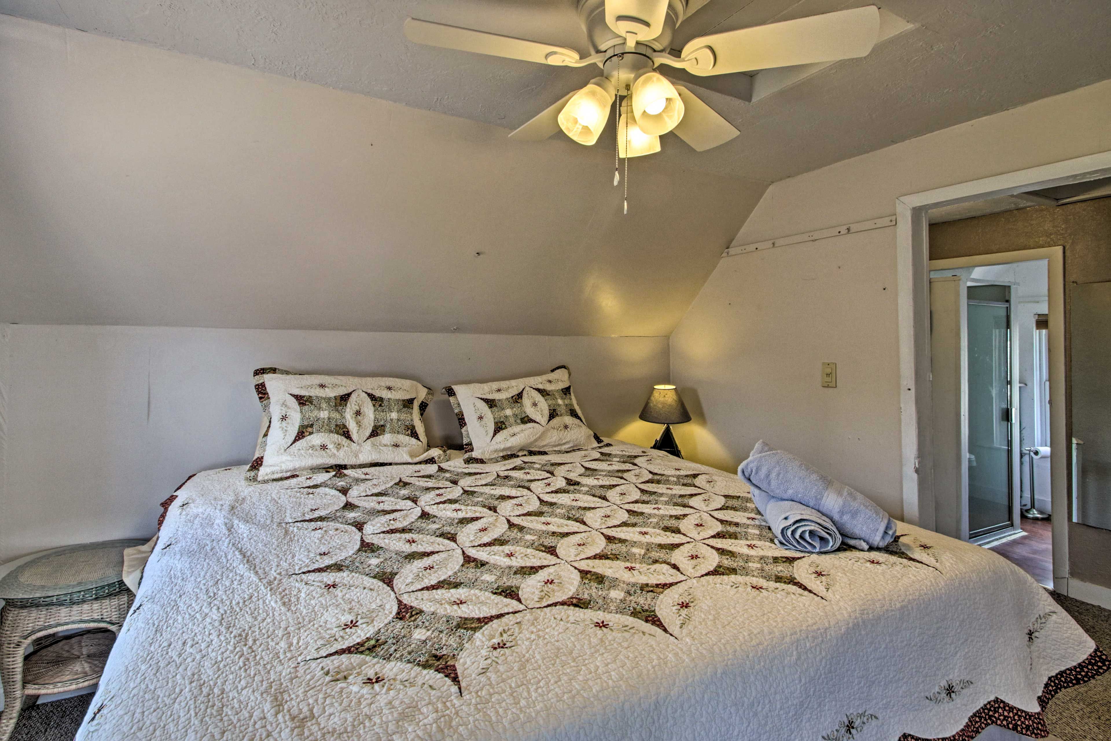 Bedroom 1 | King Bed | Linens Provided