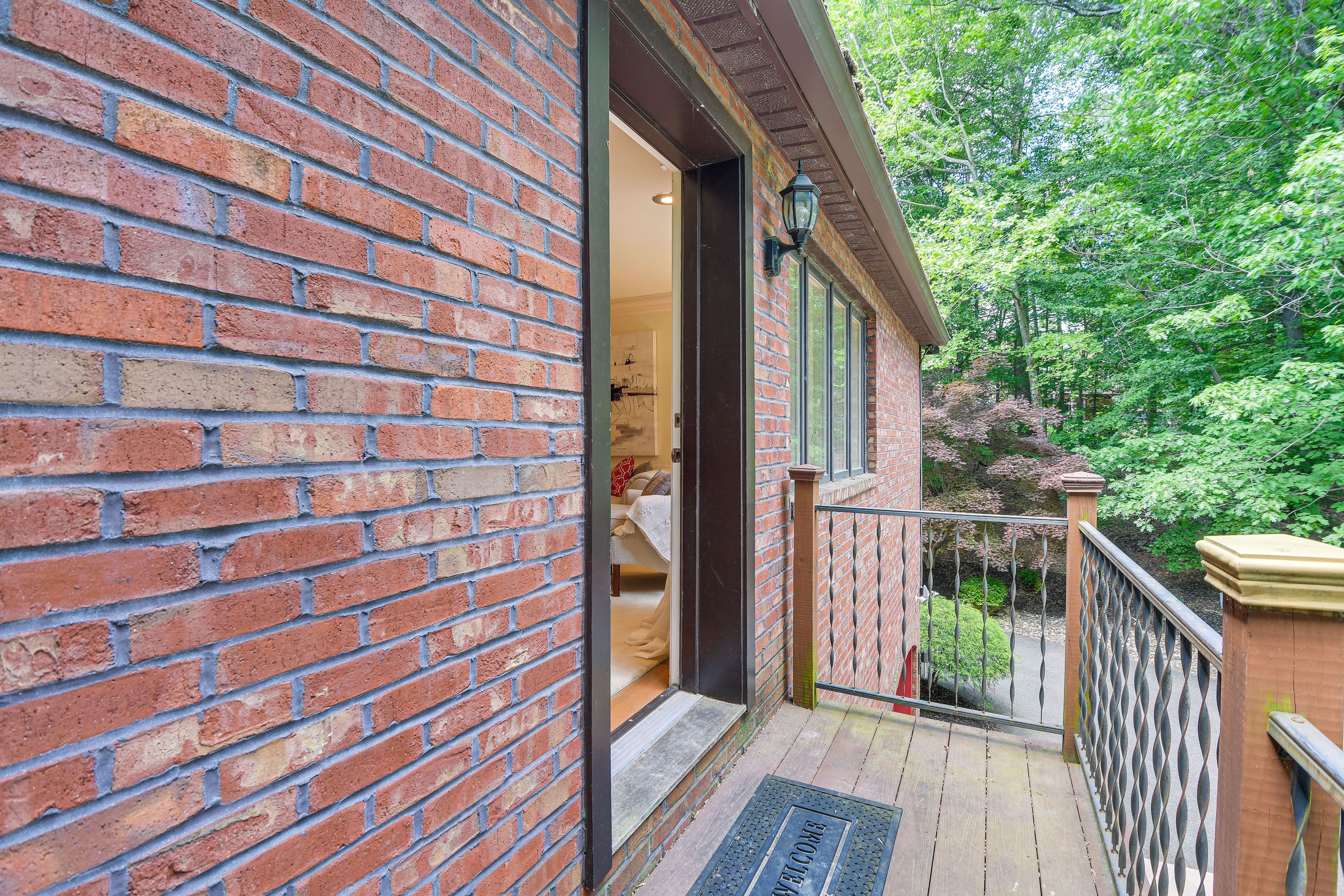 Front Entrance | Stairs Required