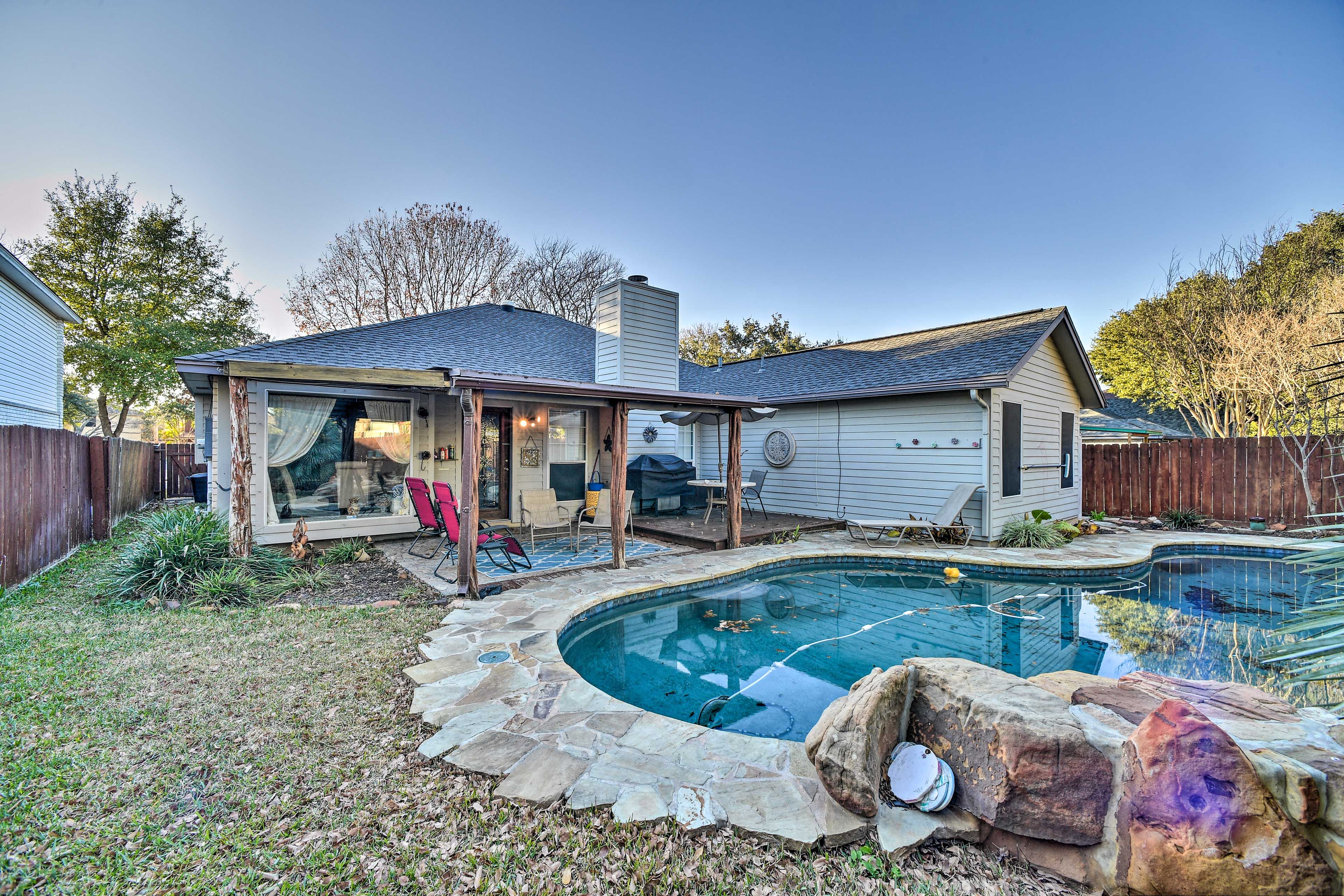 Backyard | Covered Patio | Deck