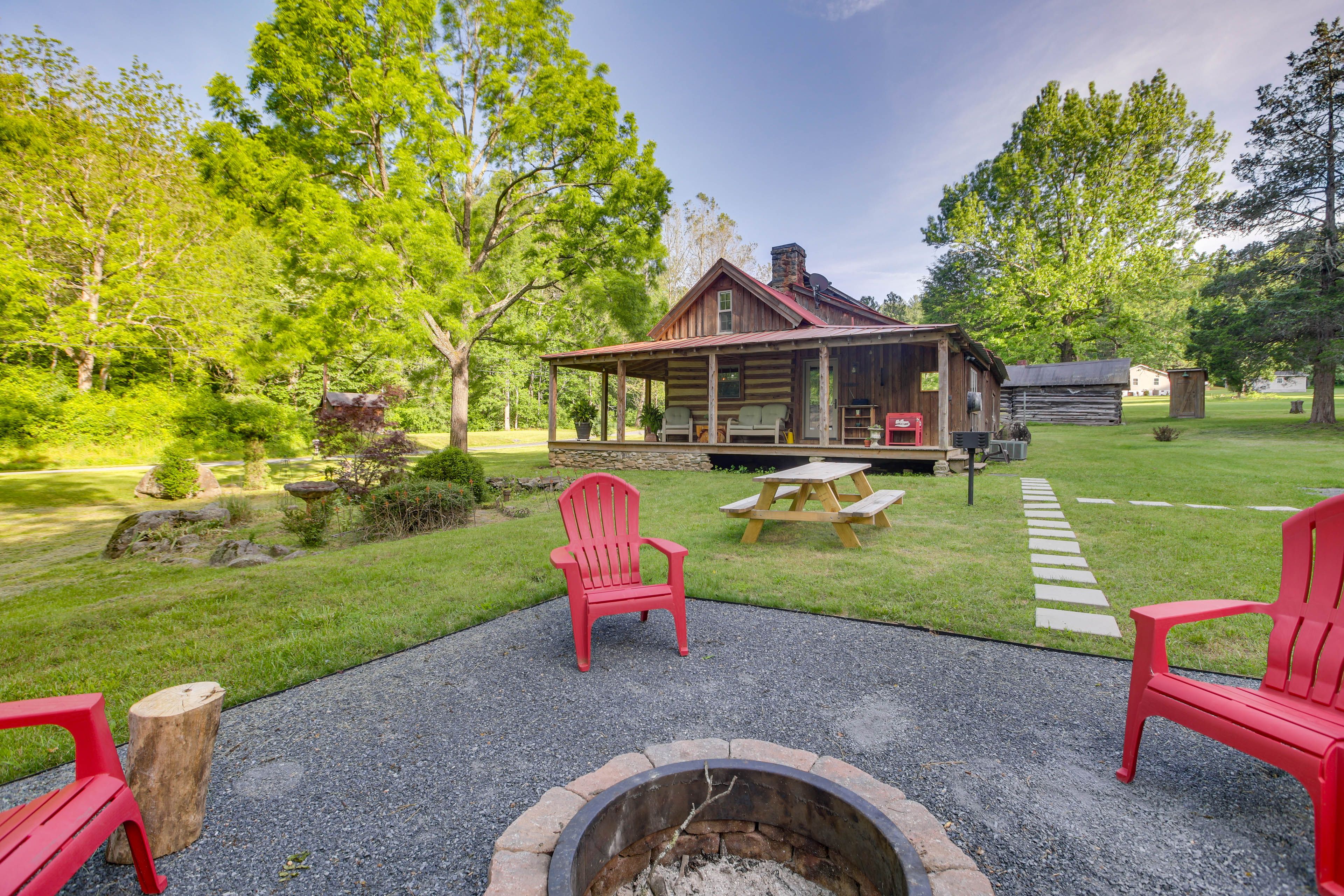 Yard | Fire Pit