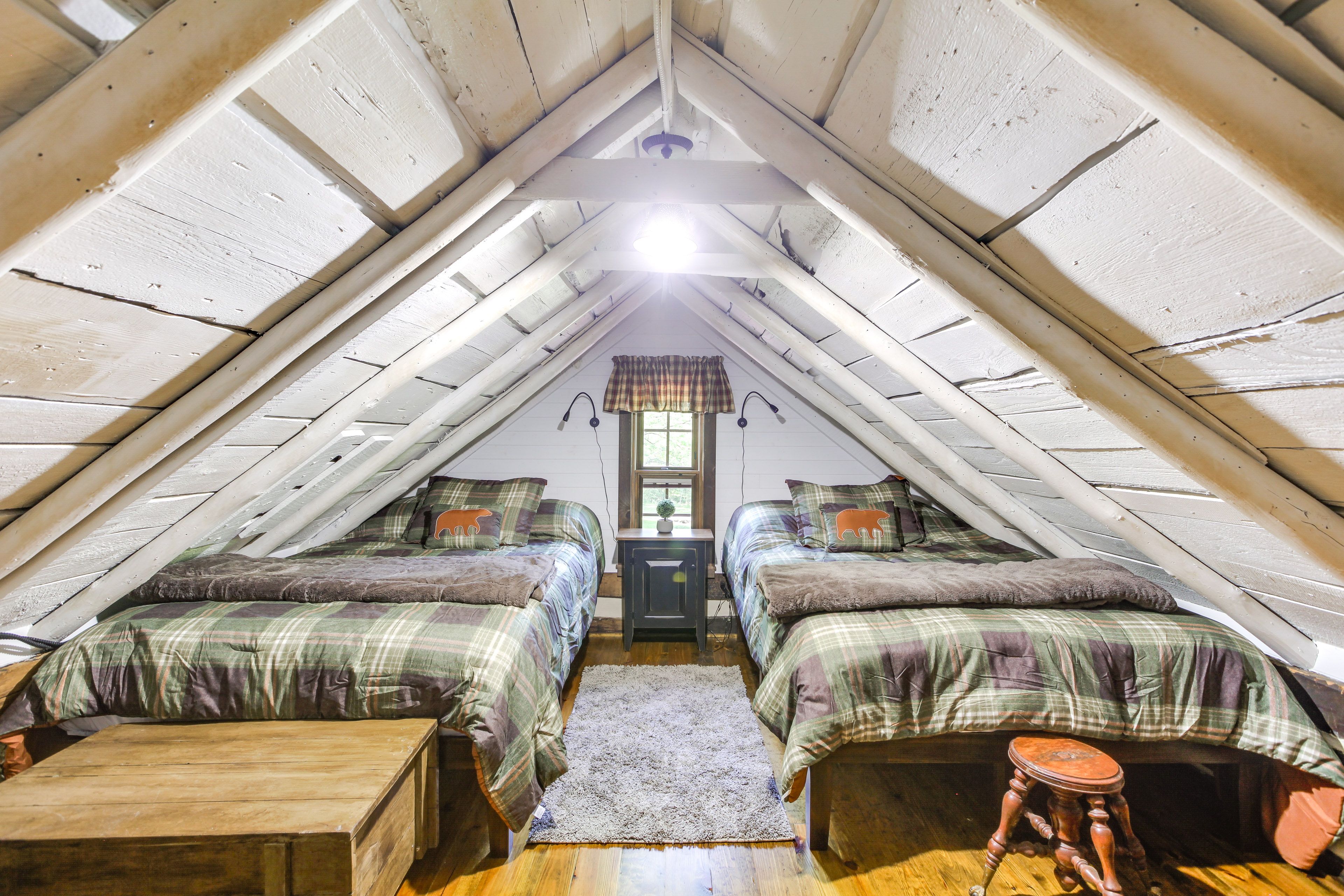 Bedroom 2 | 2 Full Beds | 2nd Floor