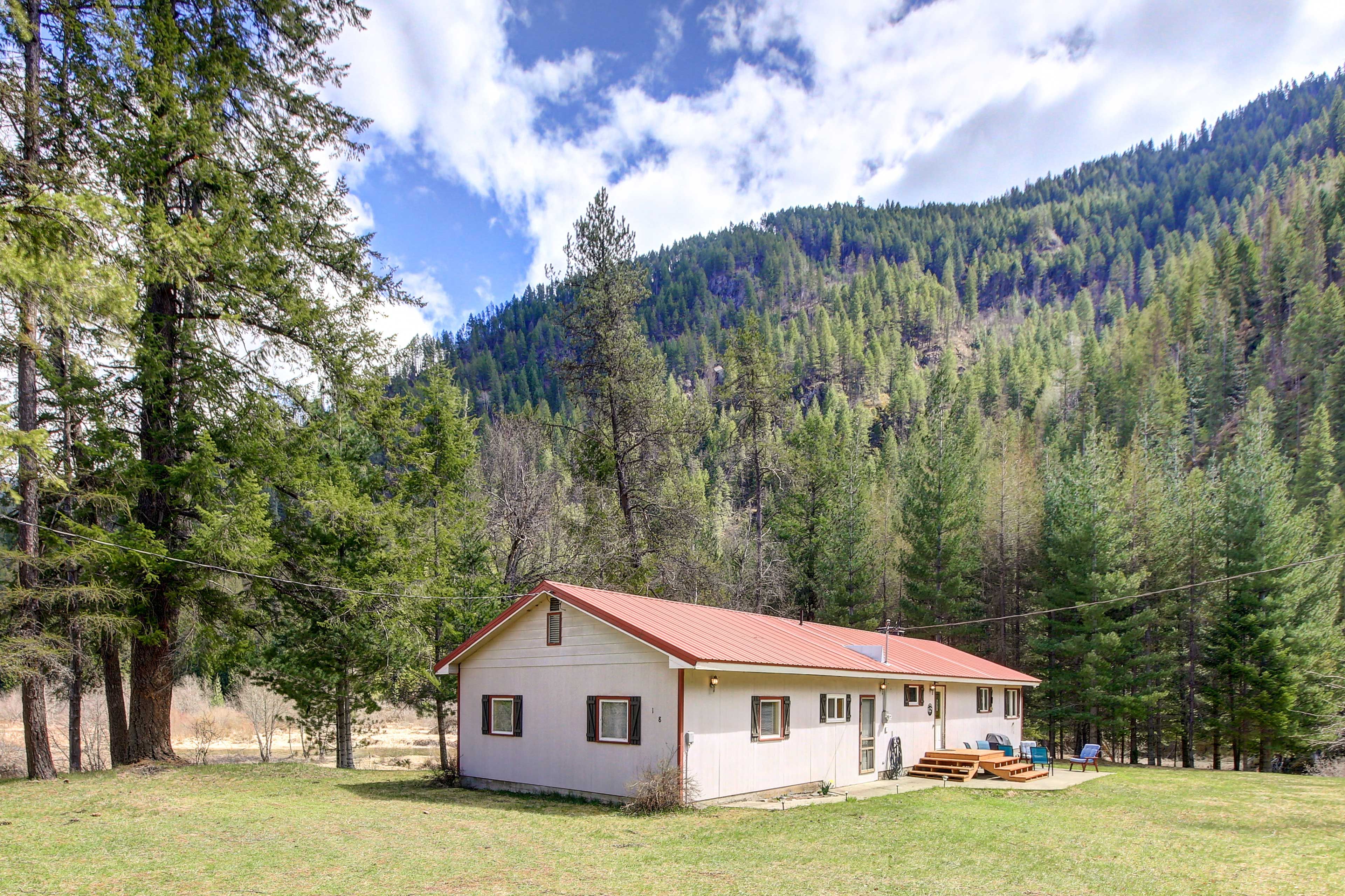 Noxon Vacation Rental | 3BR | 2BA | 1,800 Sq Ft | Steps to Enter