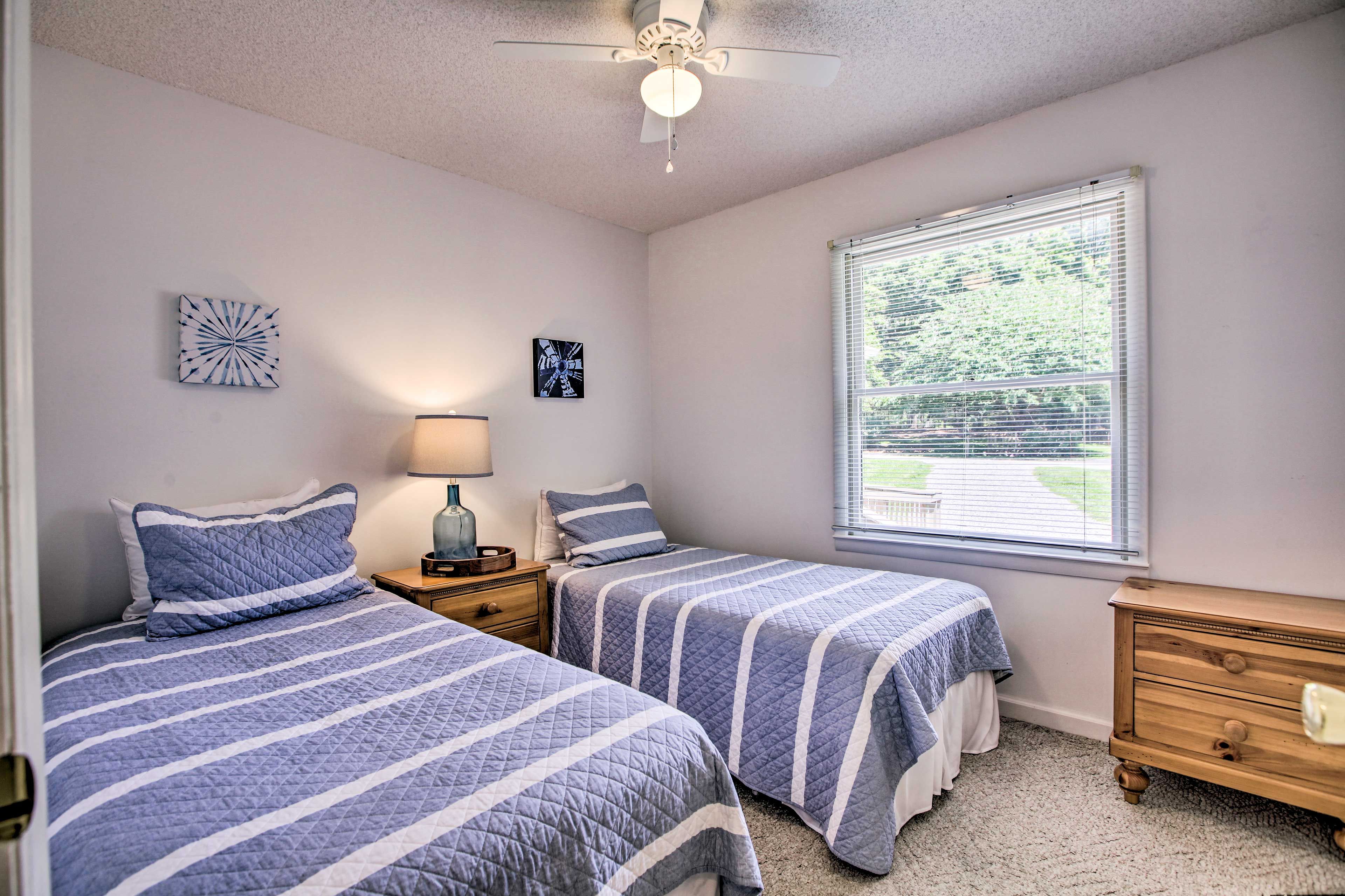Bedroom 4 | 2 Twin Beds