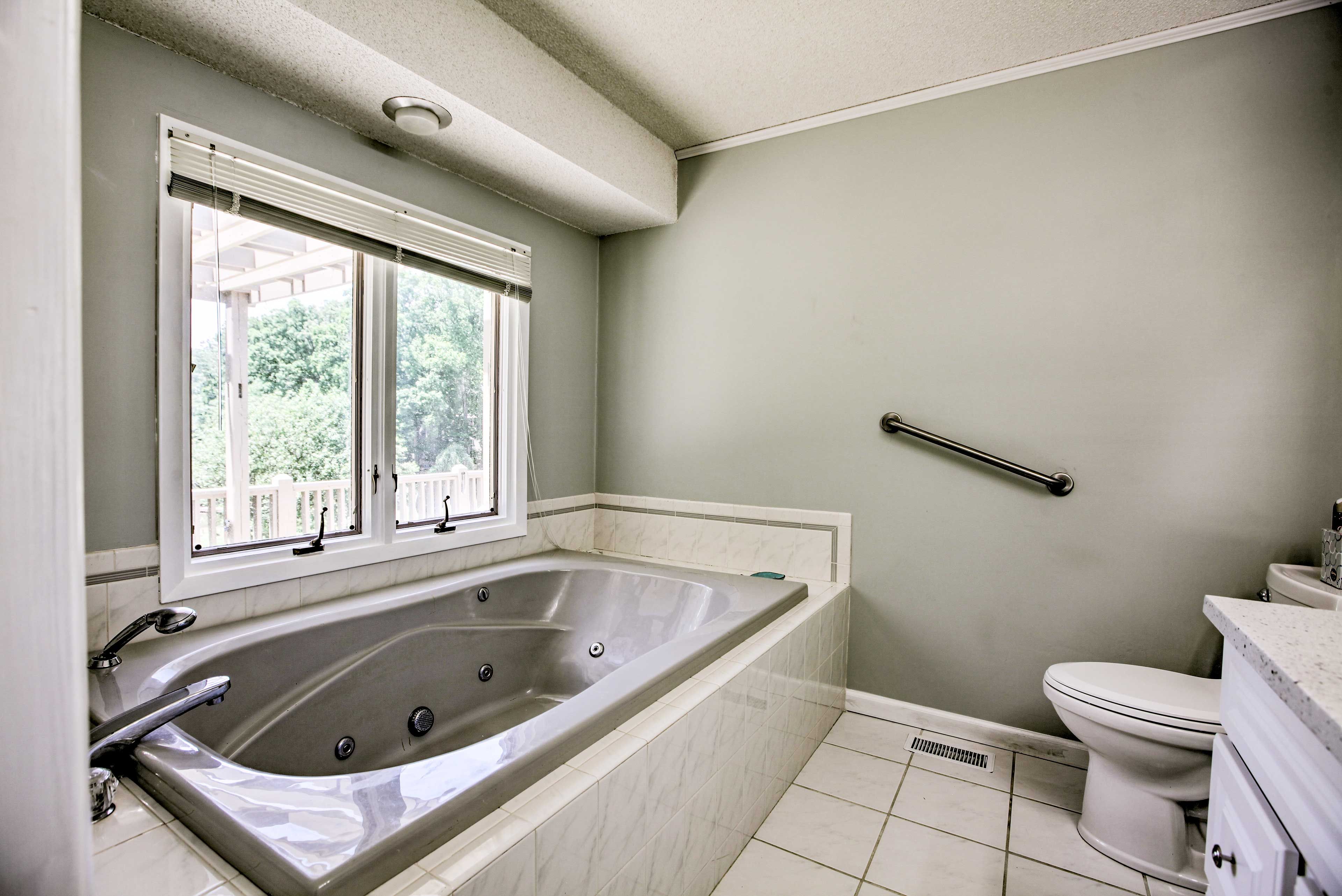 En-Suite Bathroom