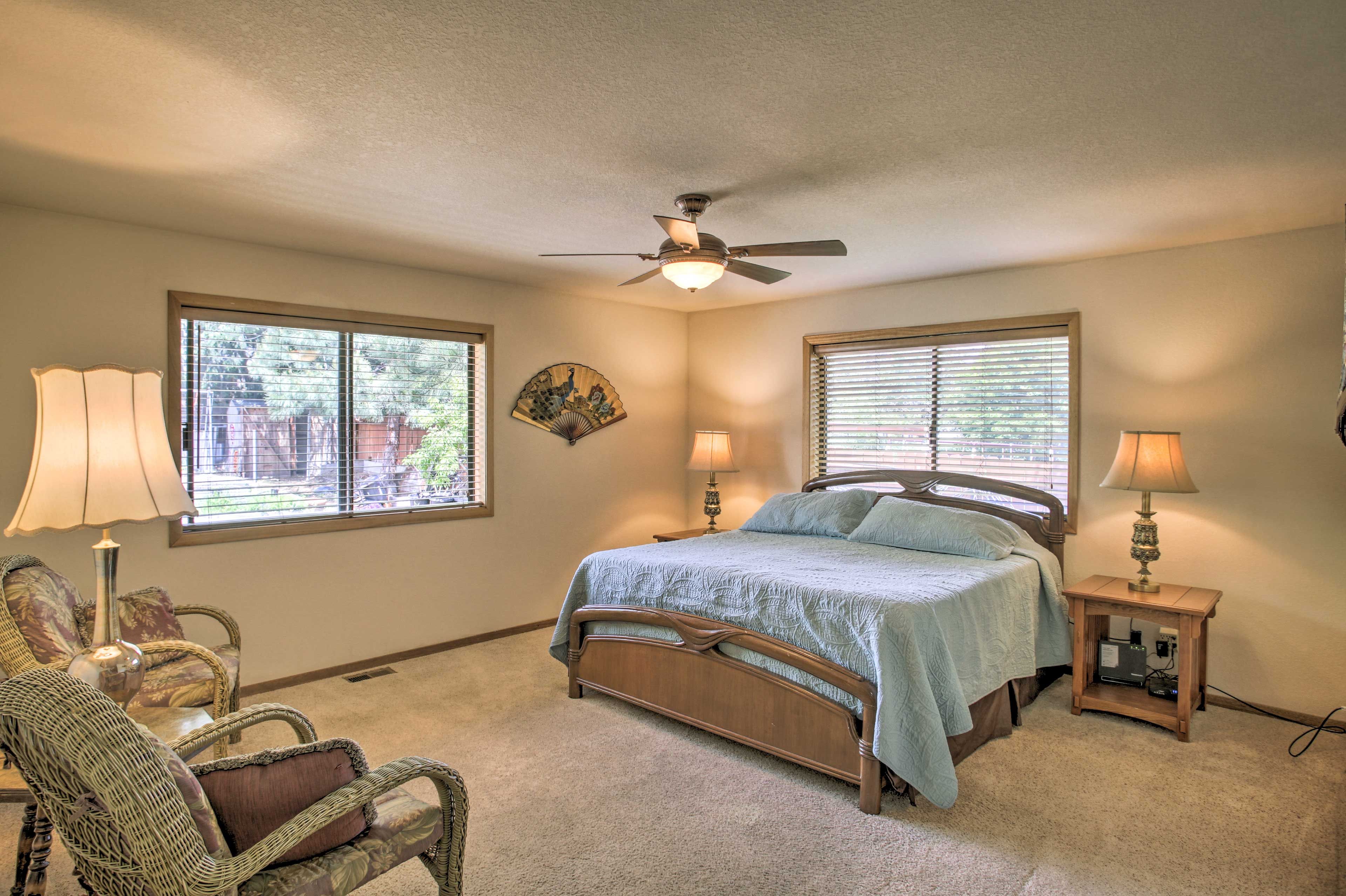 Bedroom 1 | King Bed | Linens Provided