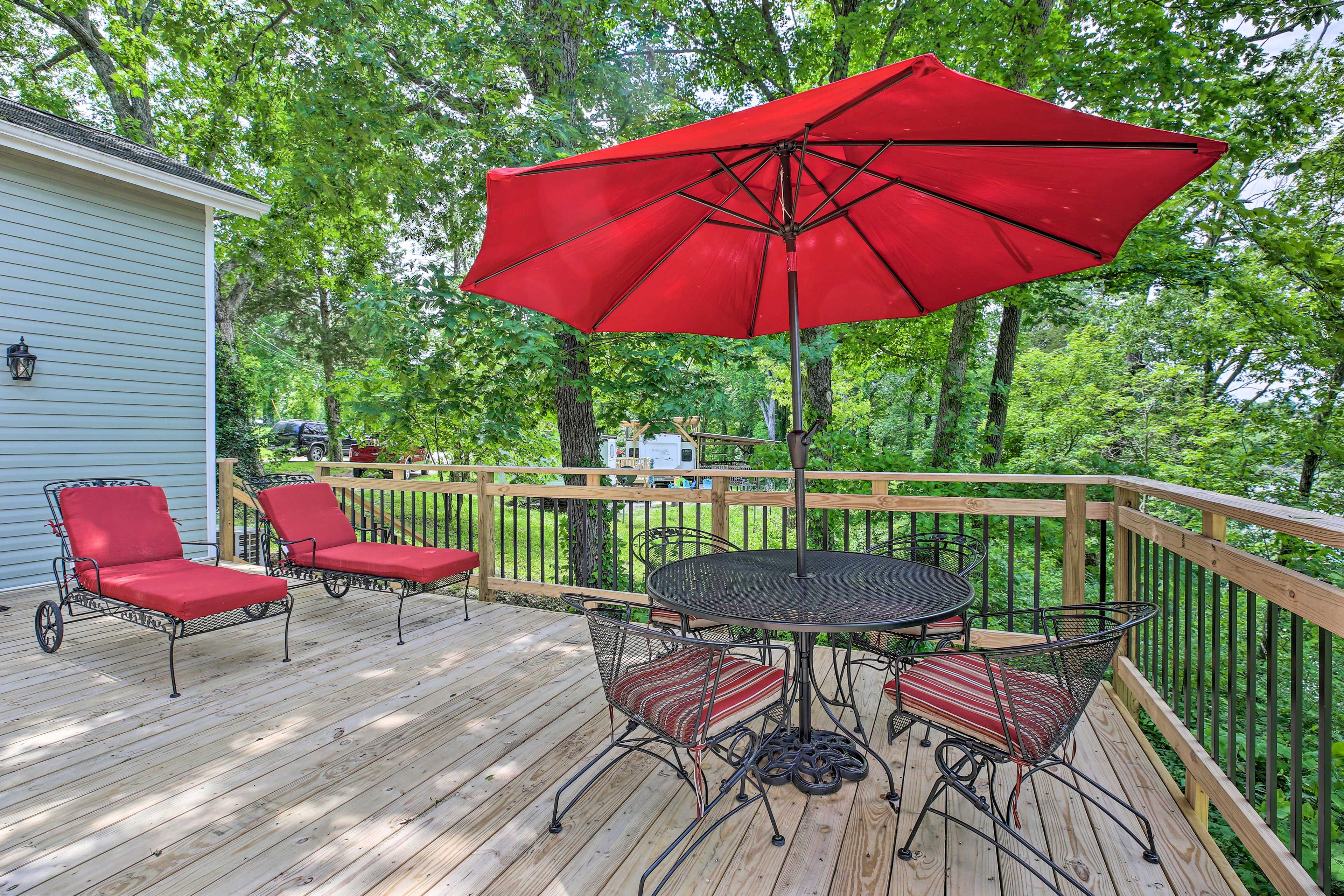 Private Deck