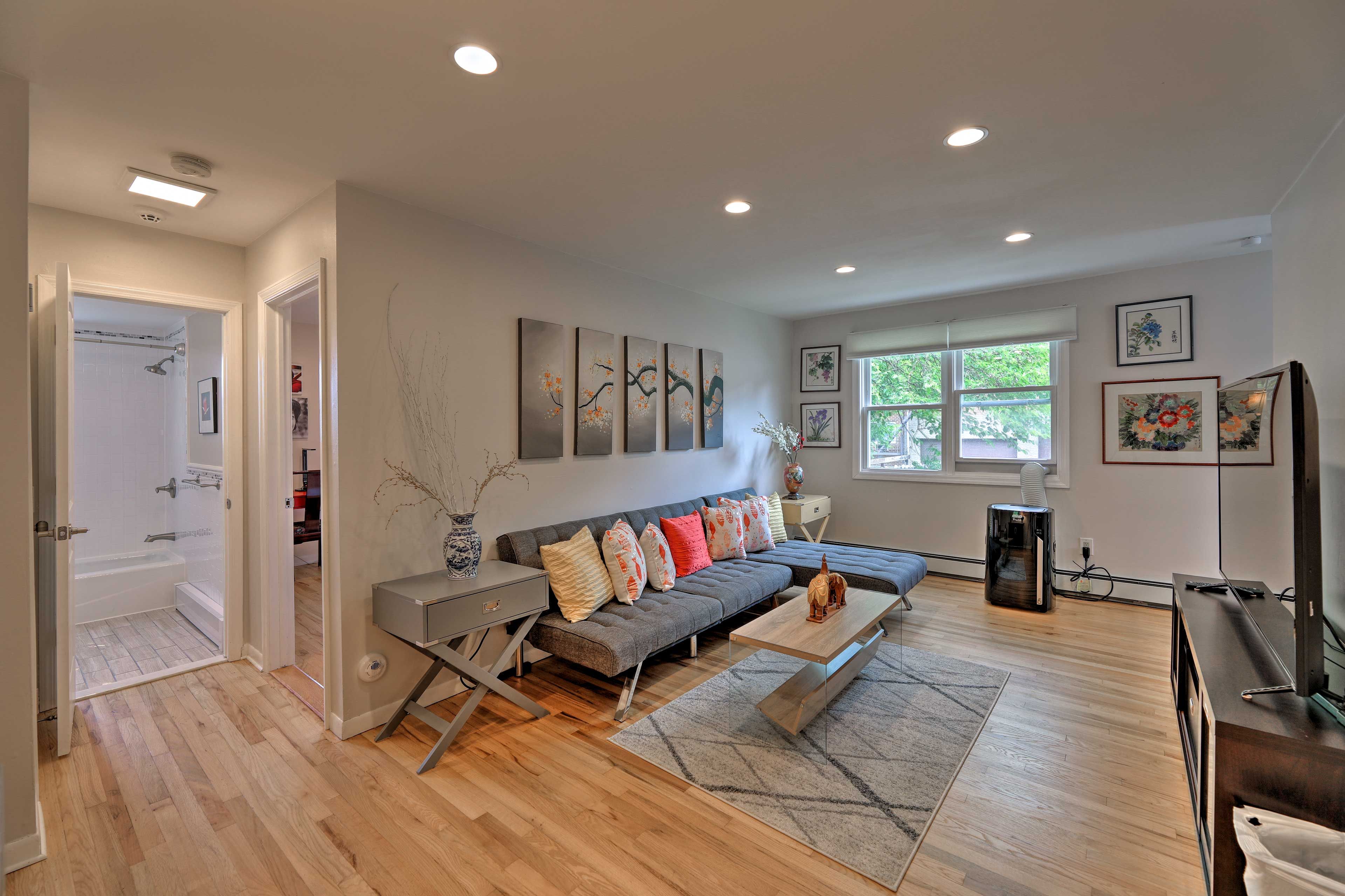 Living Room | Futon