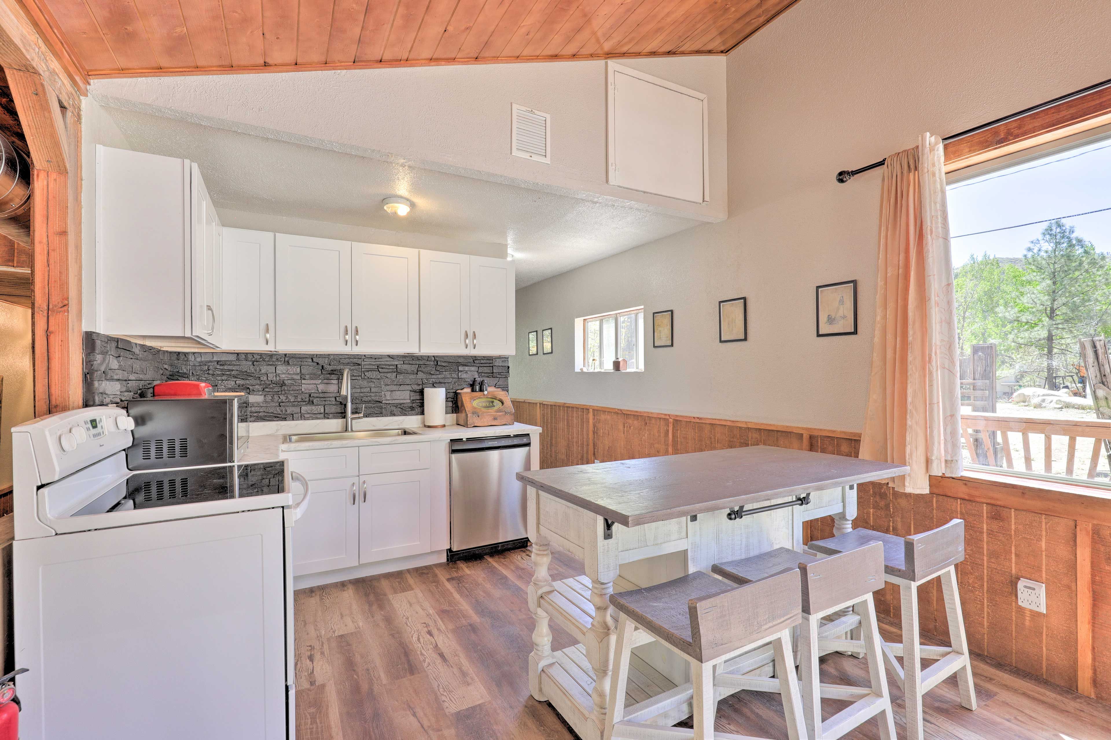 Kitchen | Fully Equipped
