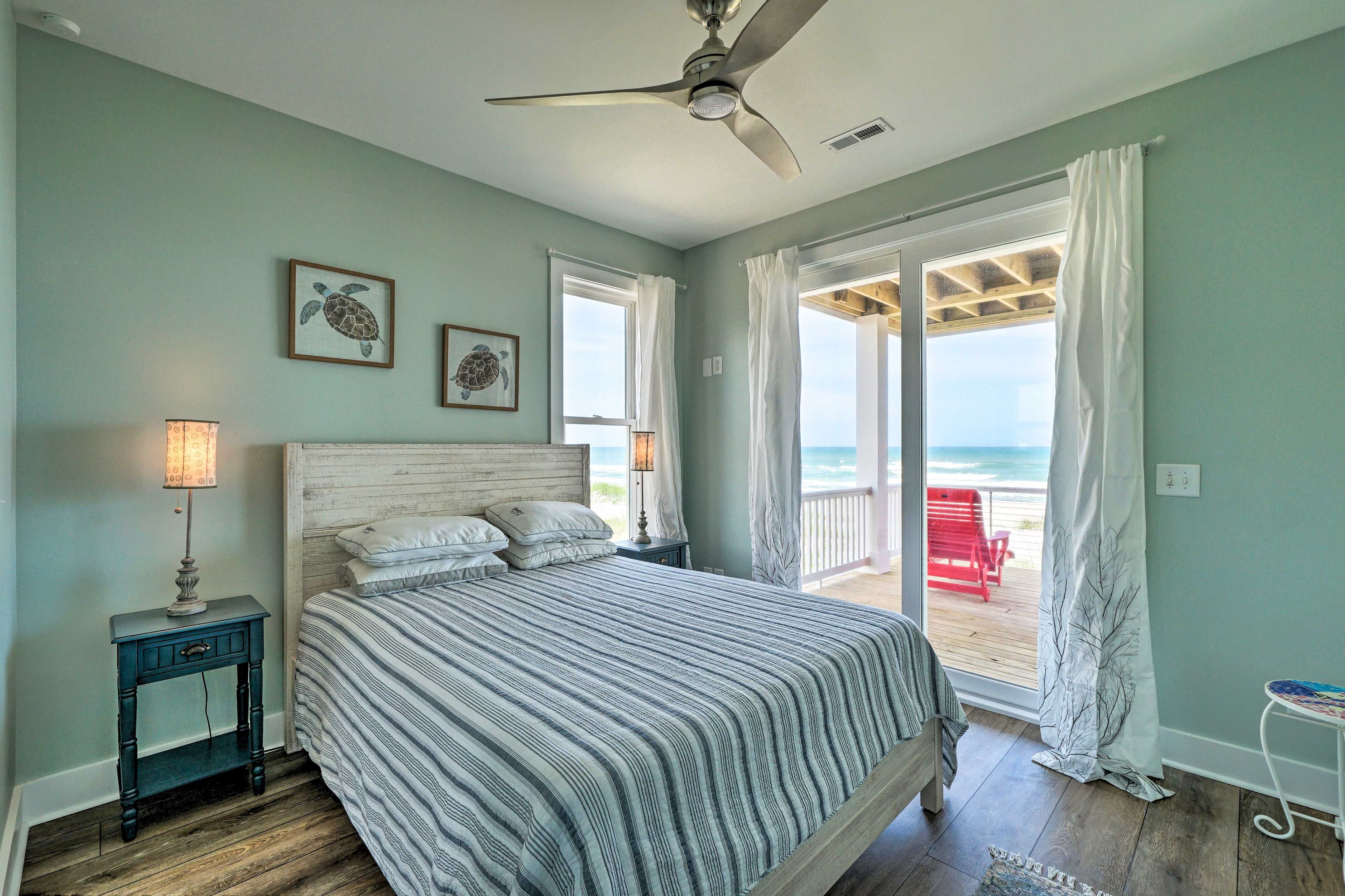 Bedroom 2: Queen Bed | 2nd Floor