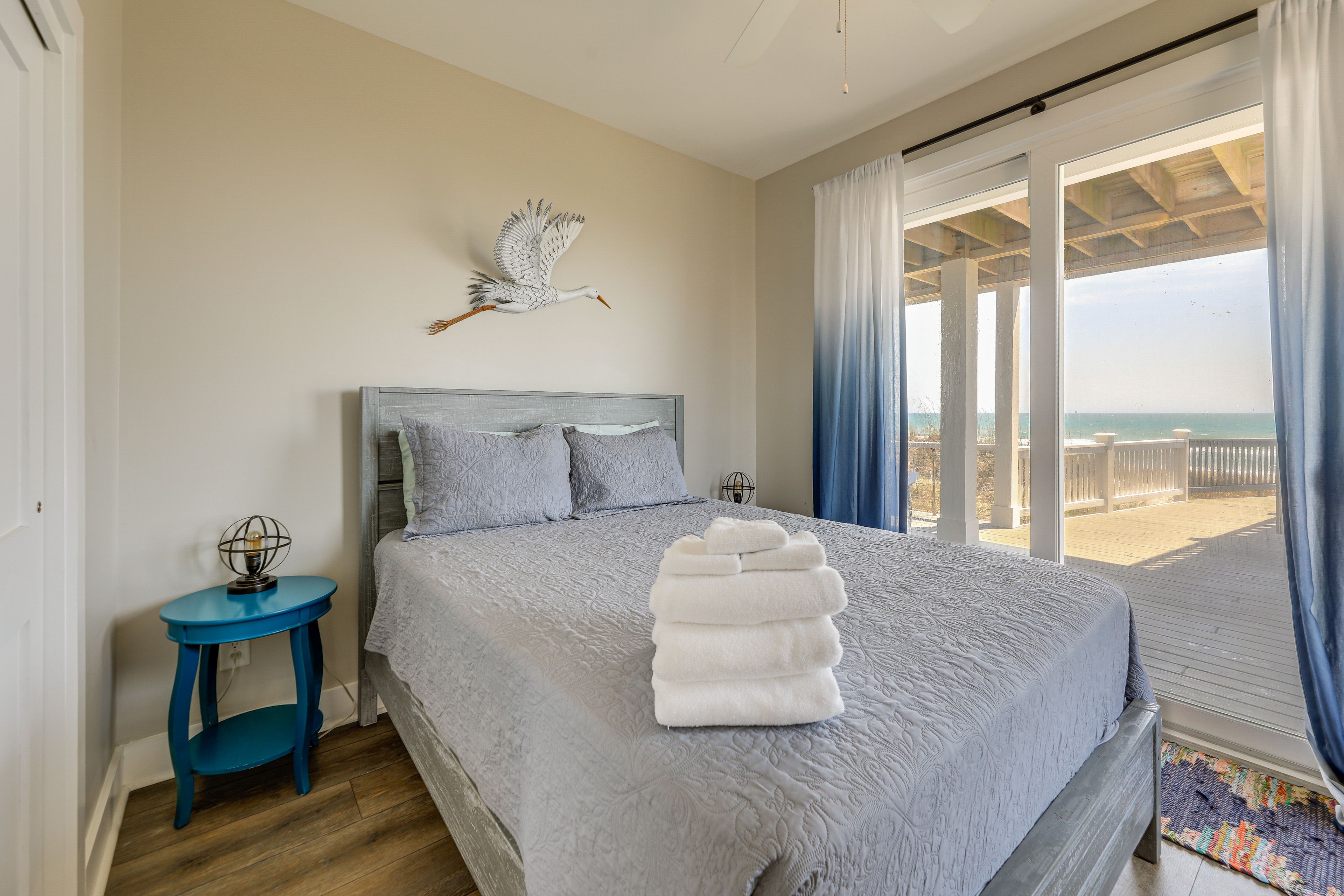 Bedroom 4 | Queen Bed | 2nd Floor
