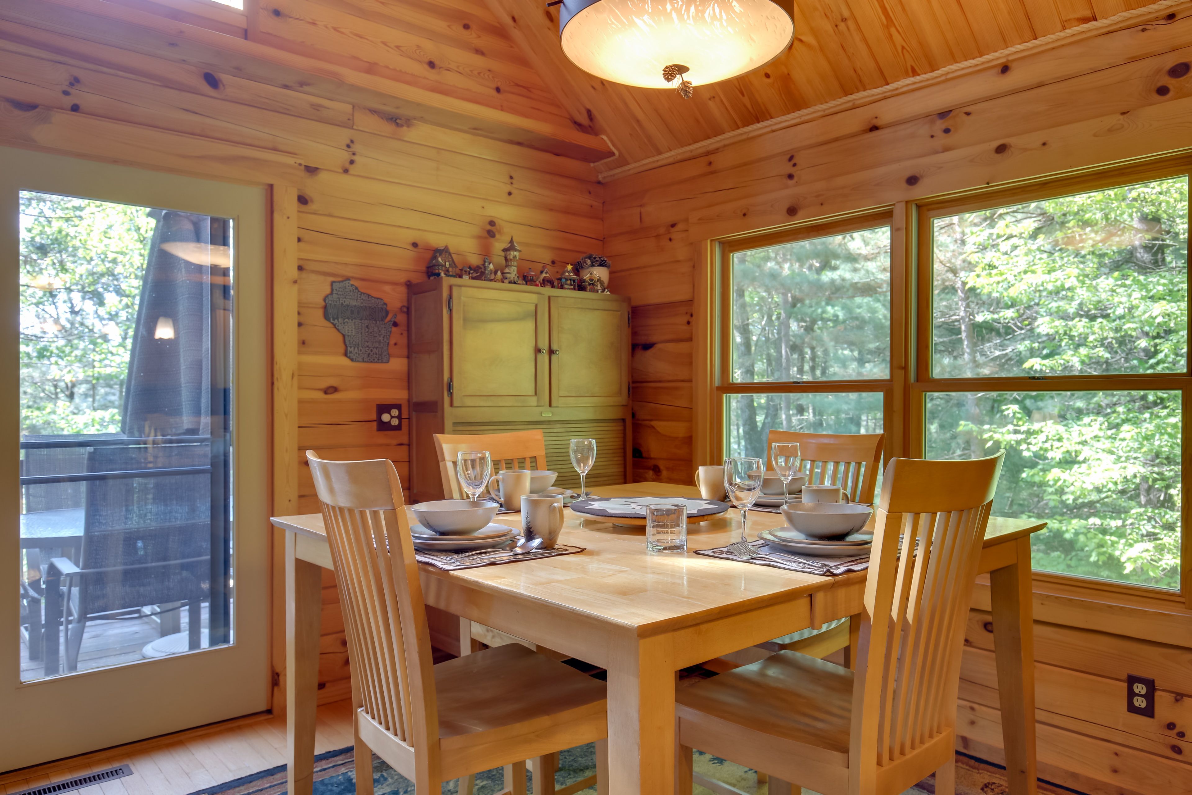 Dining Table | Dishware & Flatware Provided