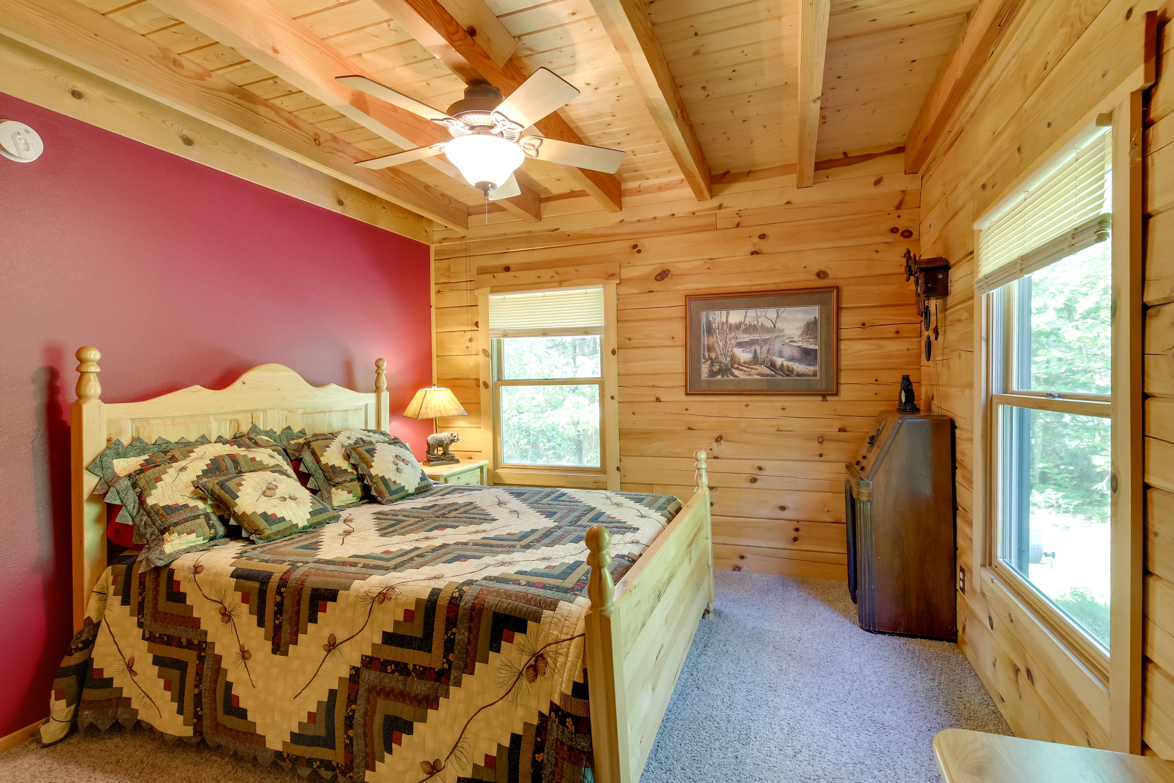 Bedroom 3 | Queen Bed