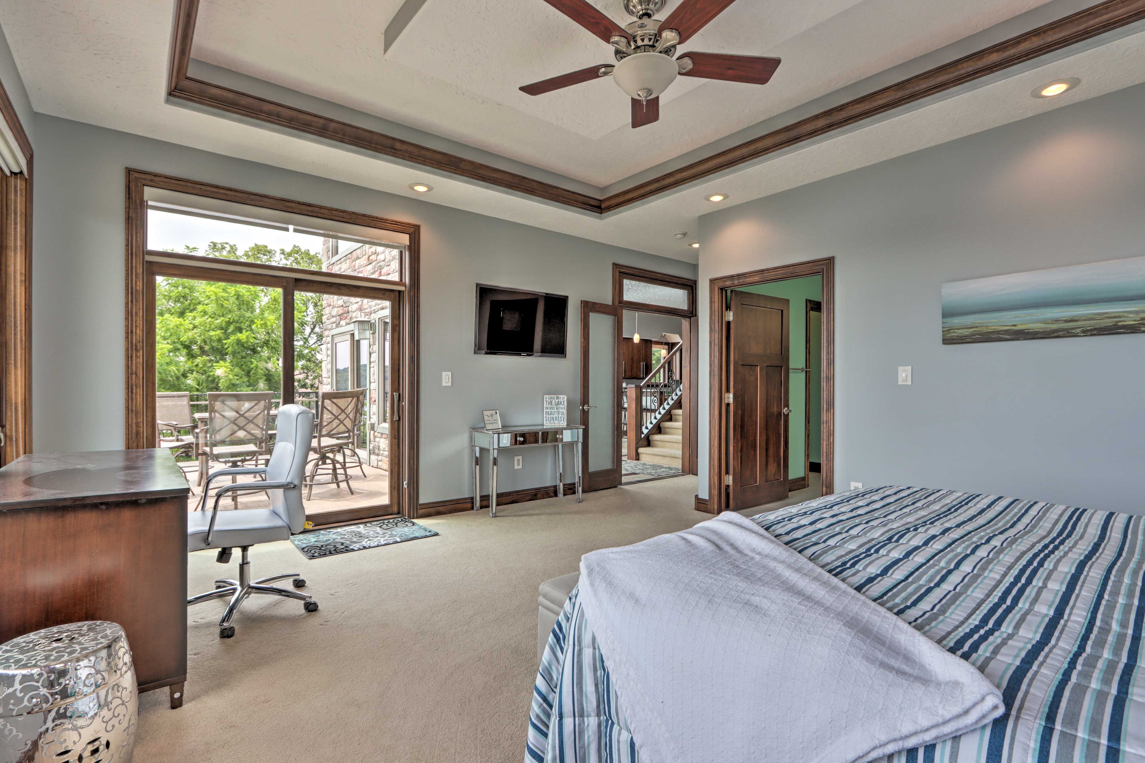 Bedroom 1 | Deck Access