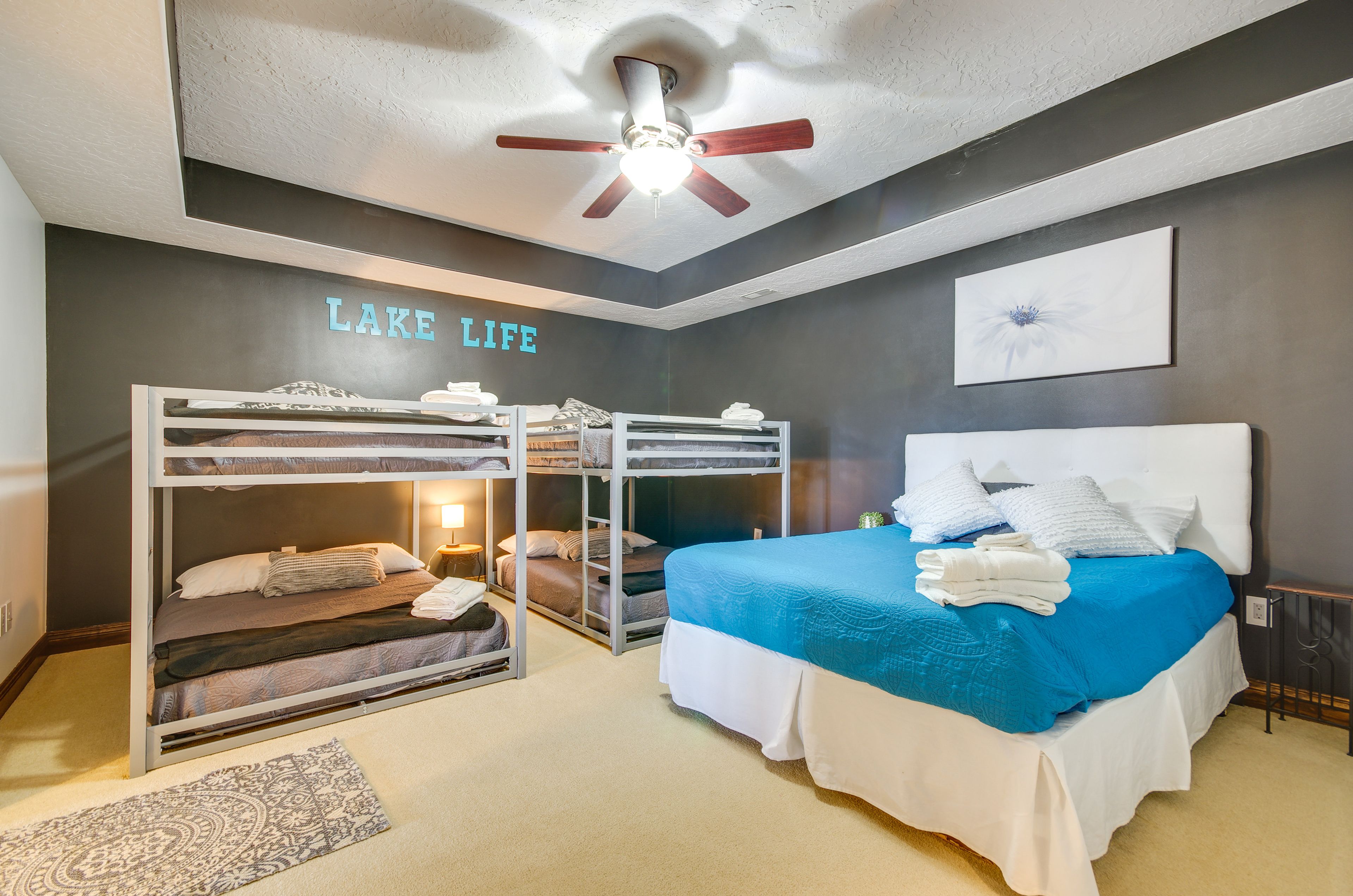 Bedroom 5 | 2 Full Bunk Beds | Queen Bed