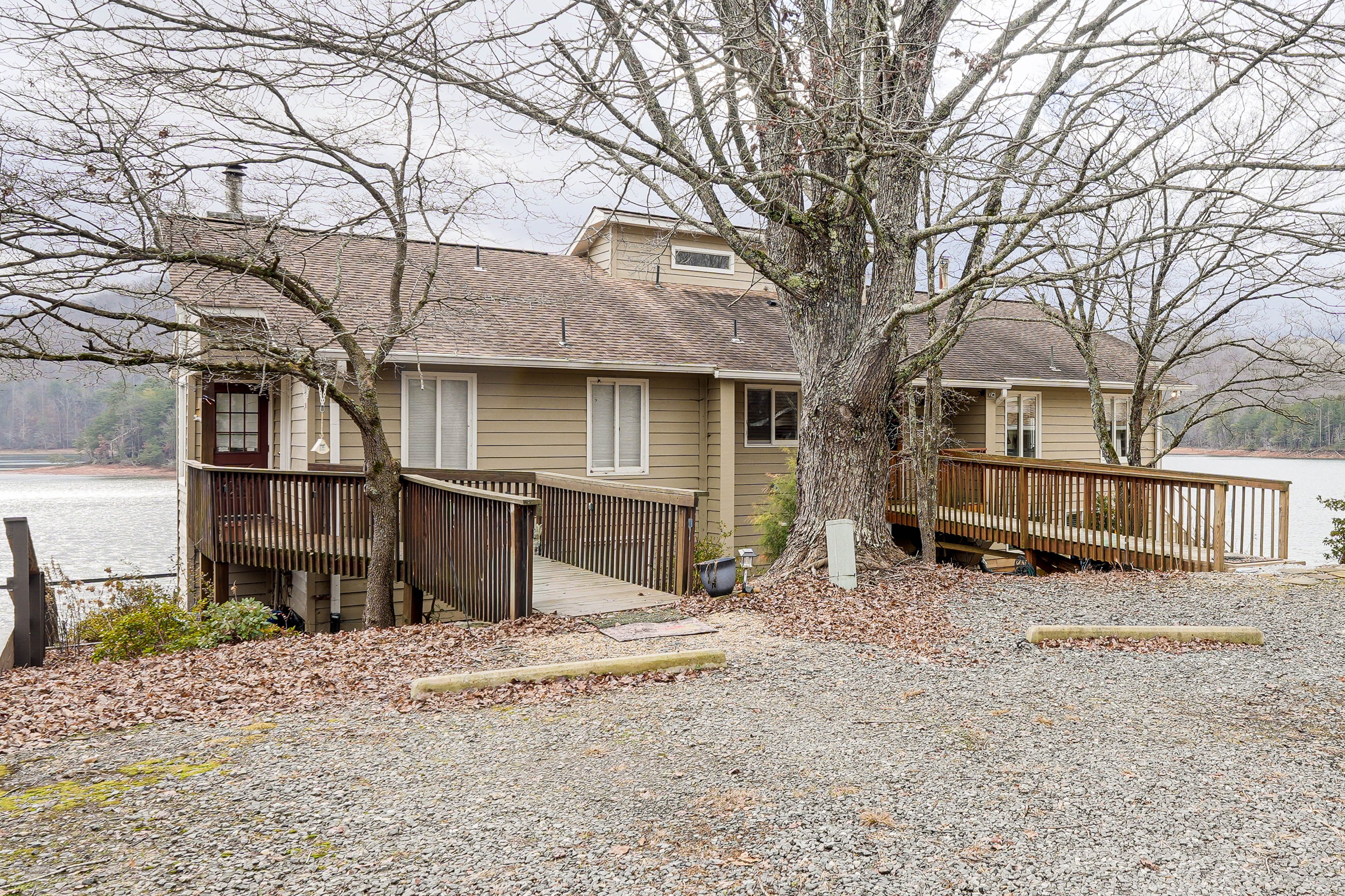 Parking | Driveway Parking (2 Vehicles)