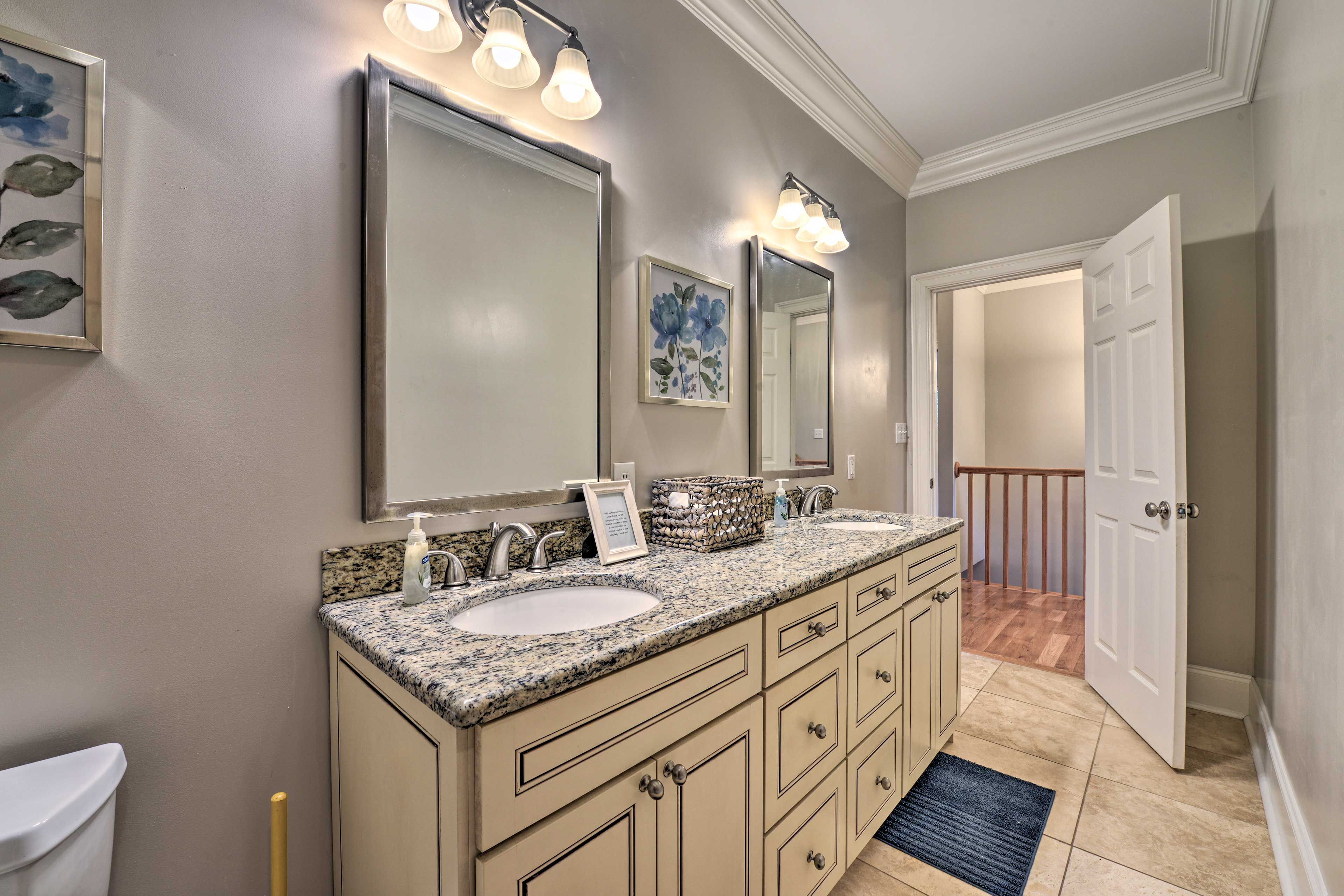 Double sinks make it easy to get ready side-by-side.