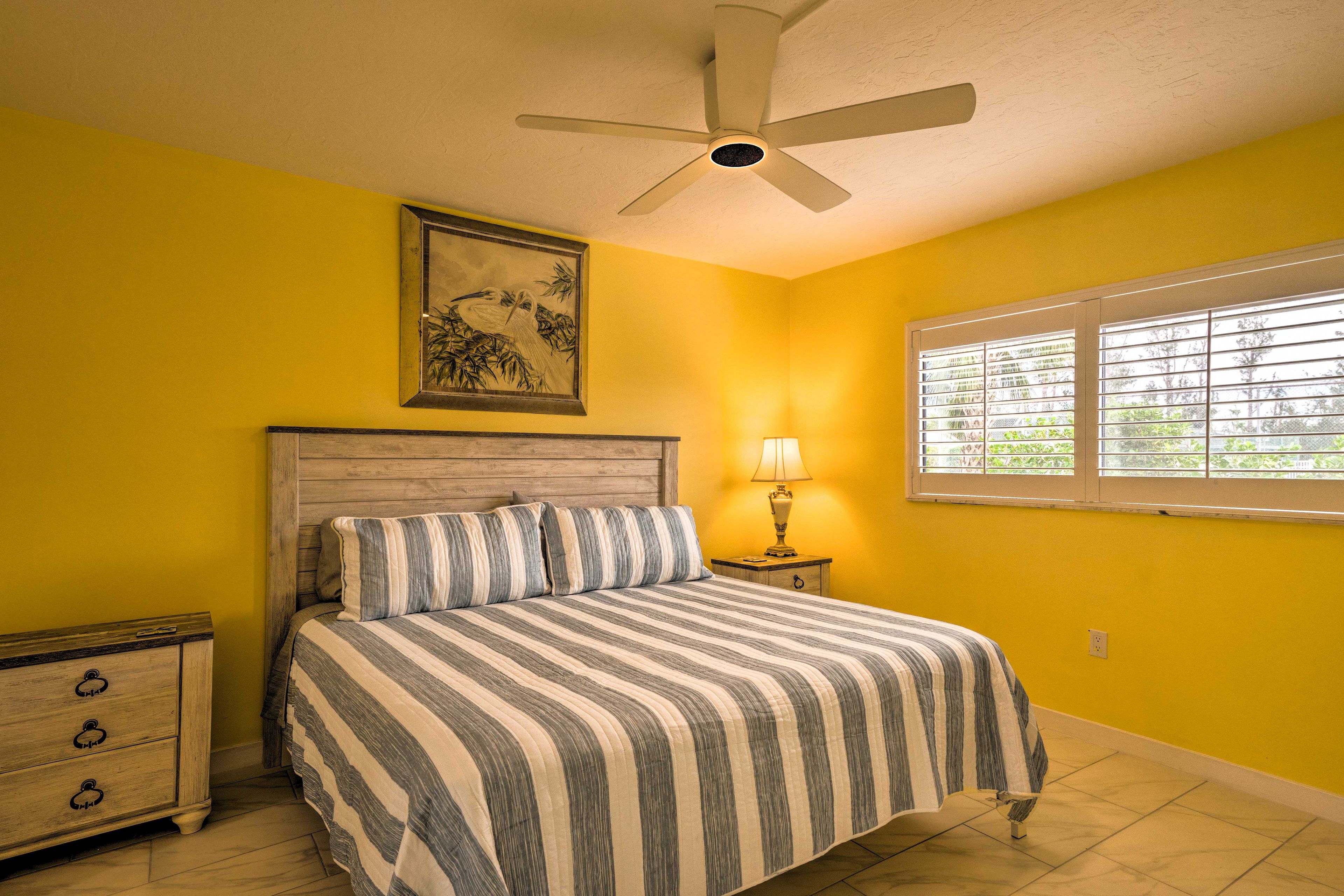 Bedroom 1 | King Bed | Linens Provided