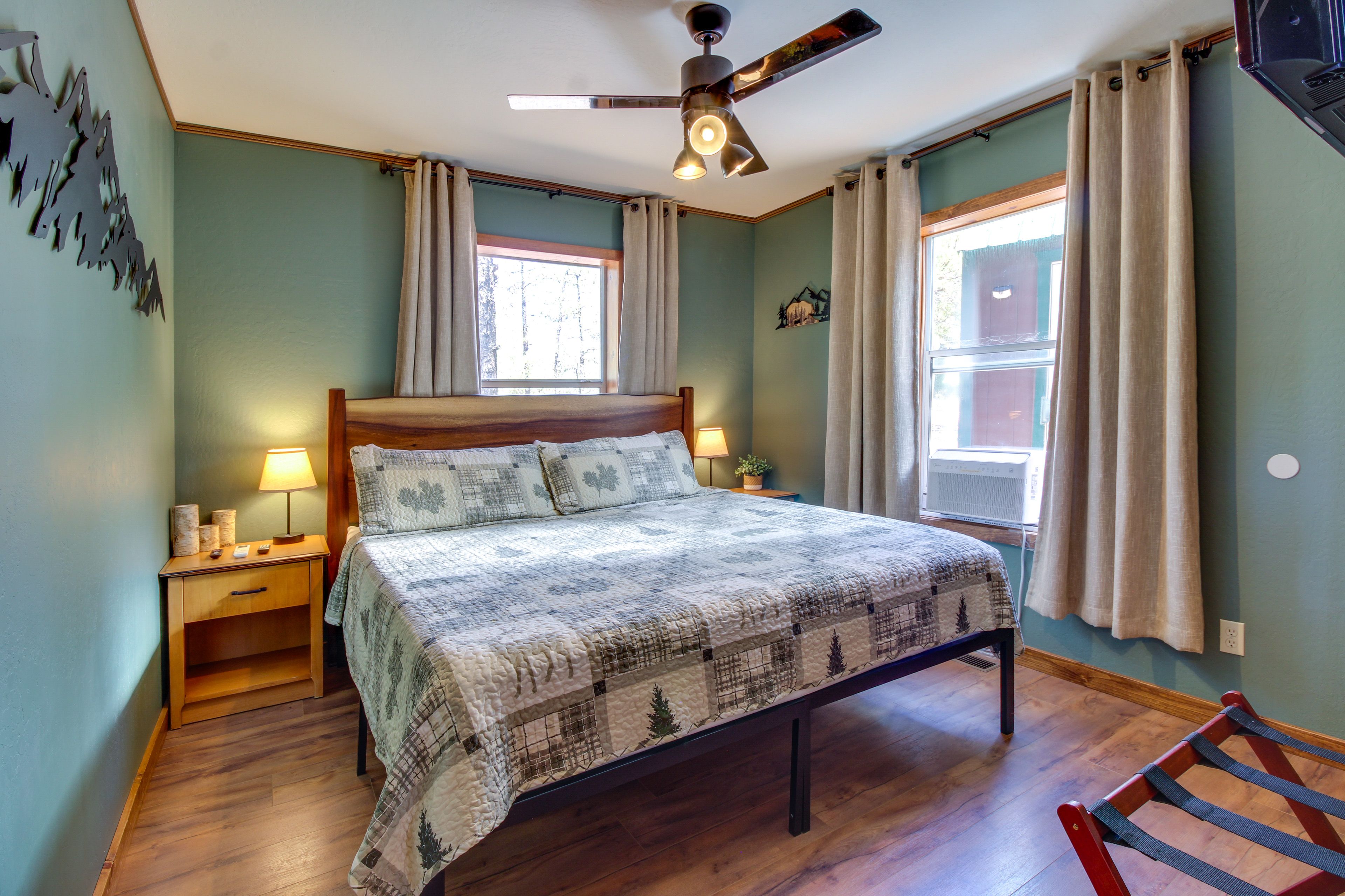Bedroom 1 | King Bed | Linens Provided