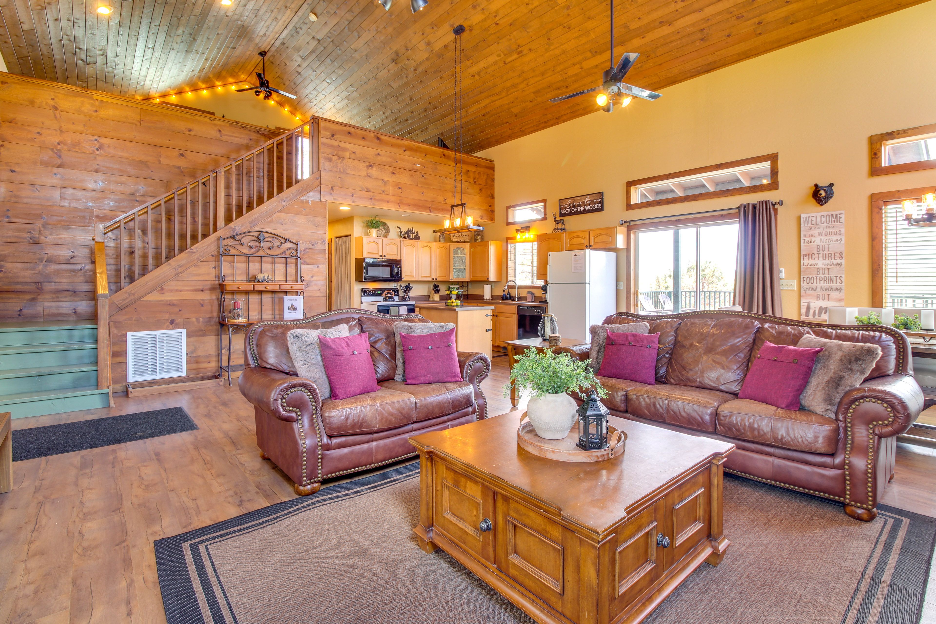 Living Room | Free WiFi