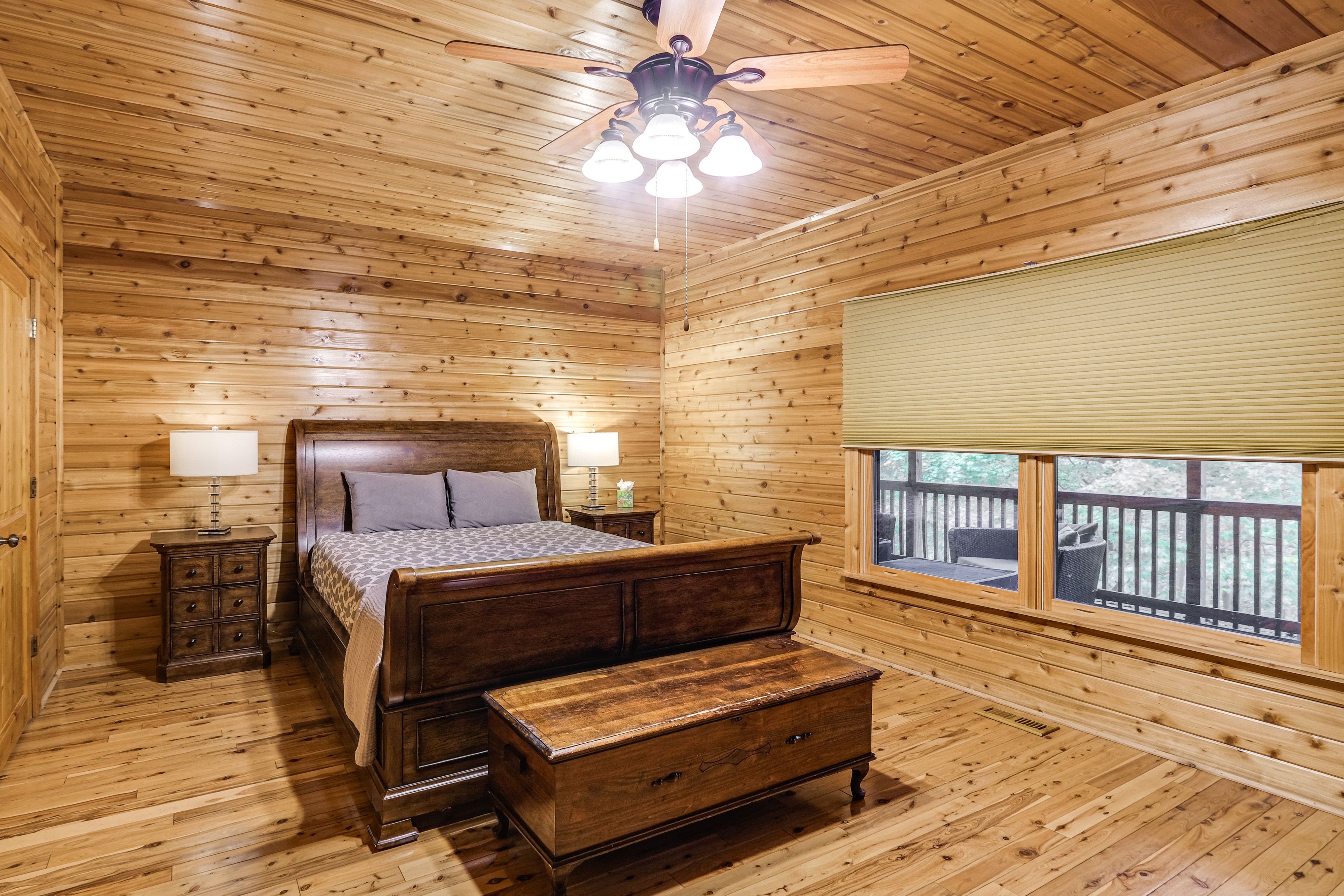 Bedroom 2 | Queen Bed | 2nd Floor