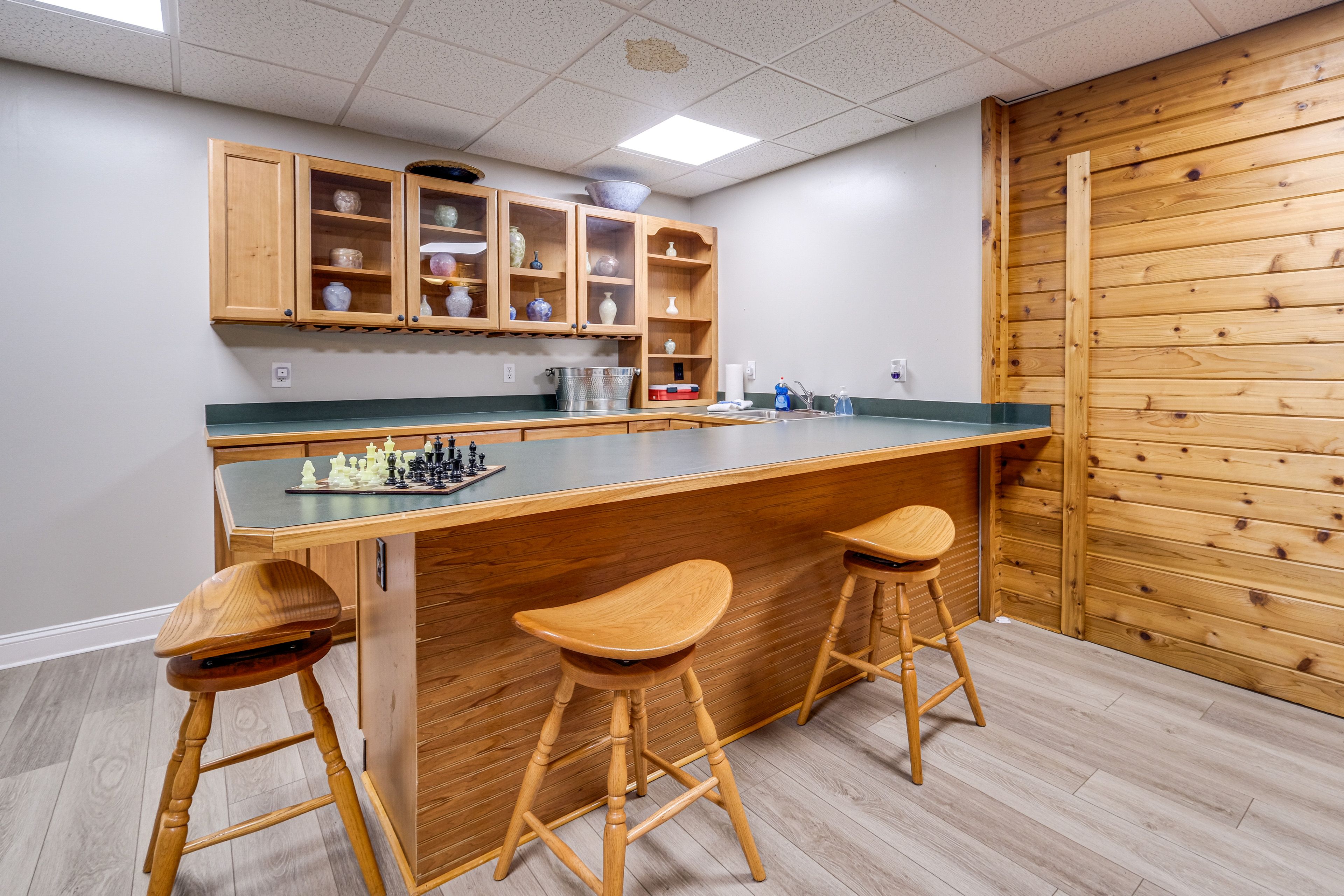 Wet Bar | Basement
