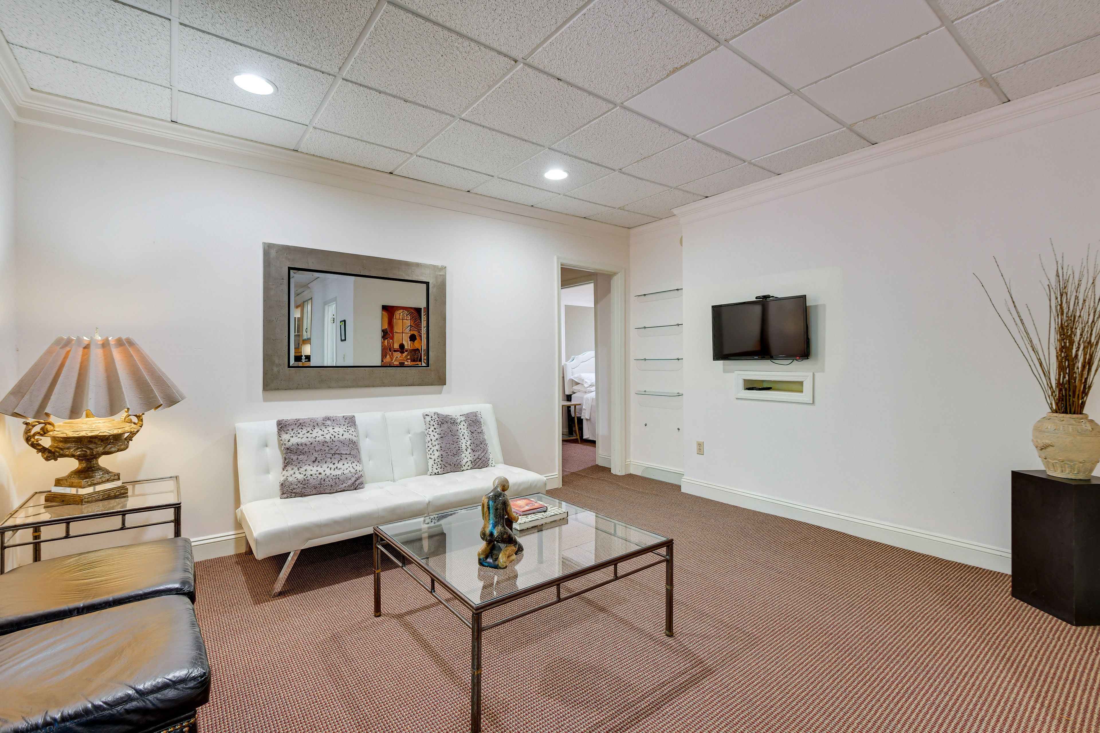 Living Area | TV | Free WiFi