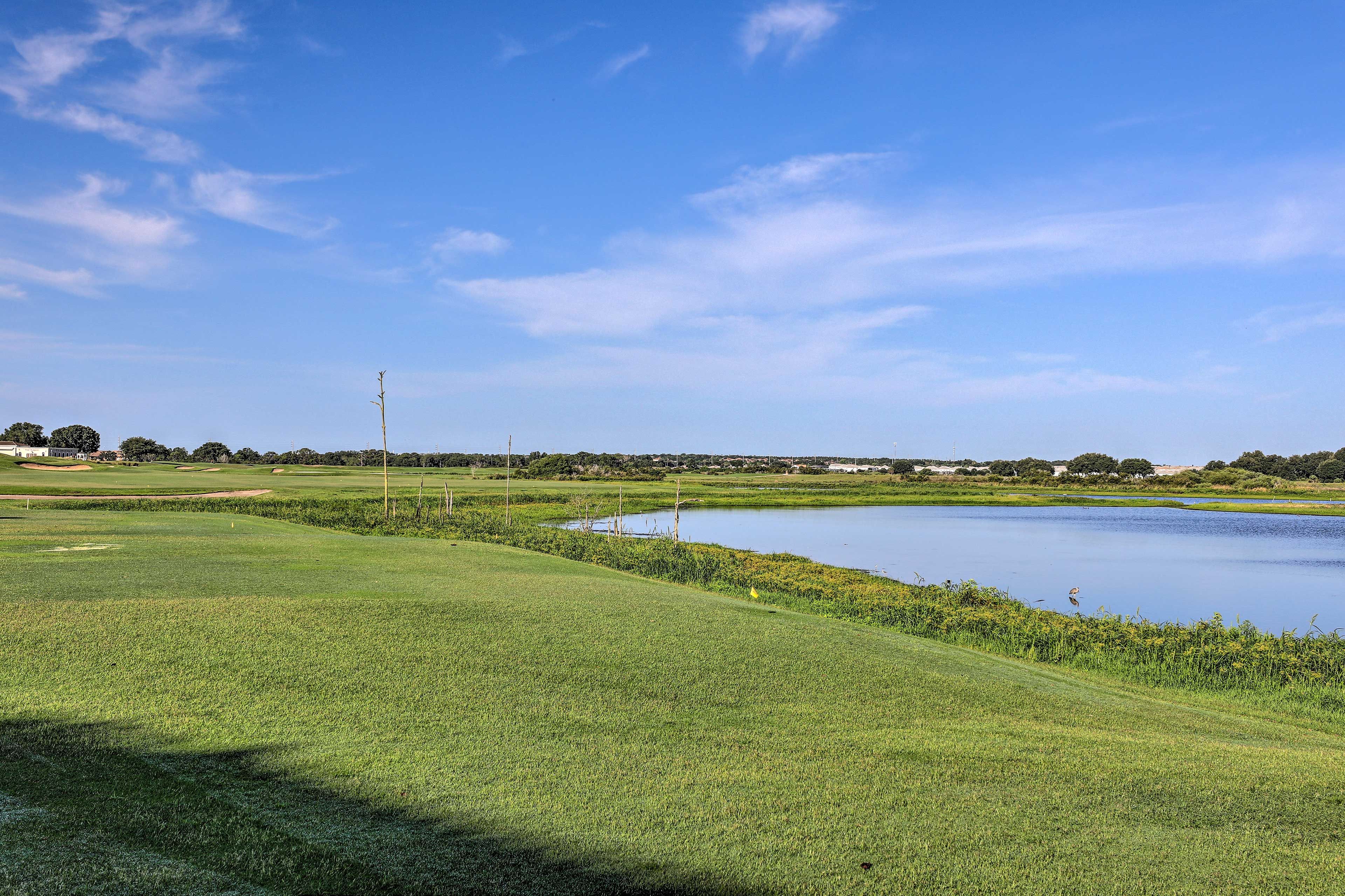 Enjoy easy access to golfing as well!