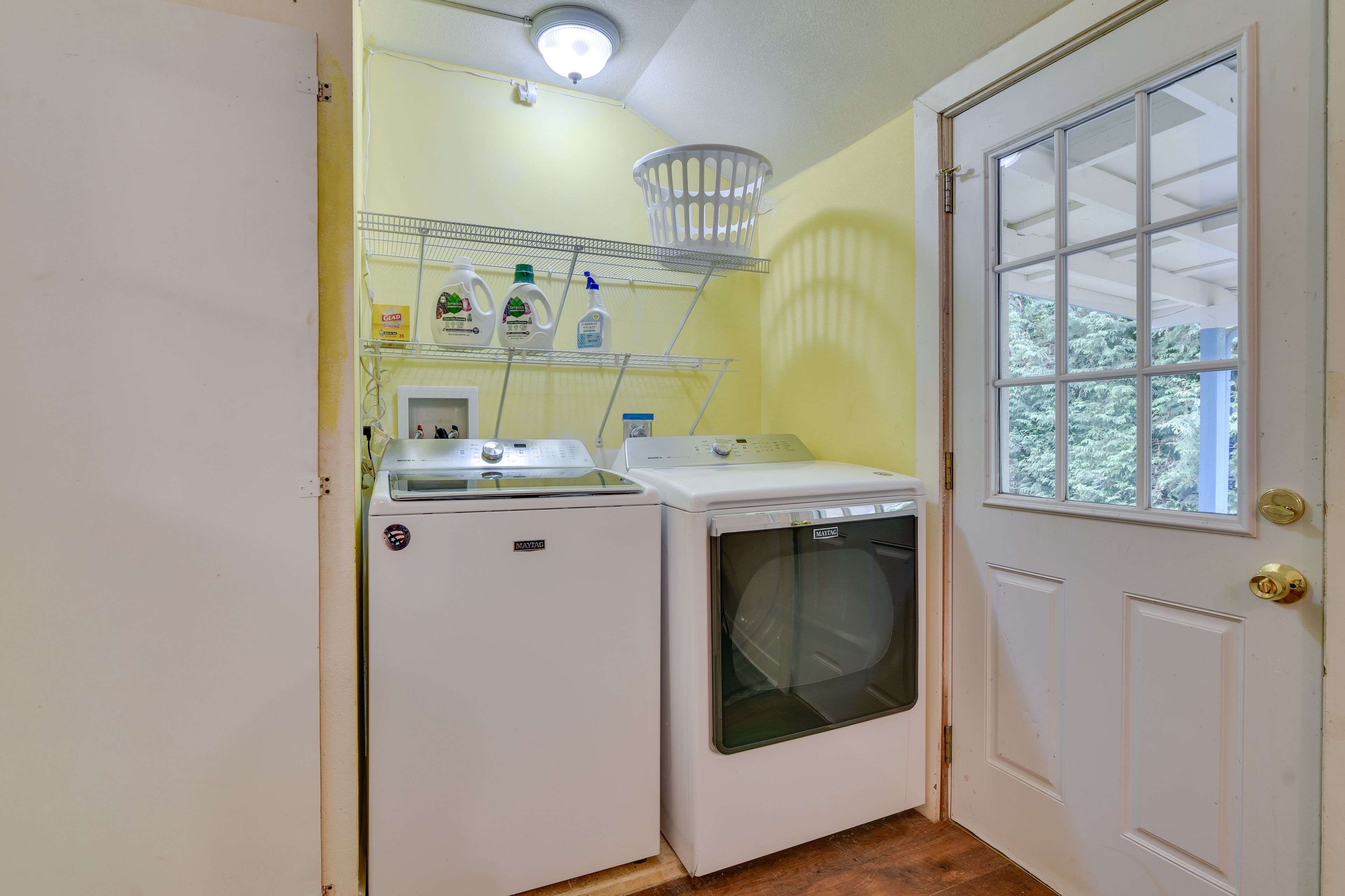 In-Unit Laundry | Washer & Dryer
