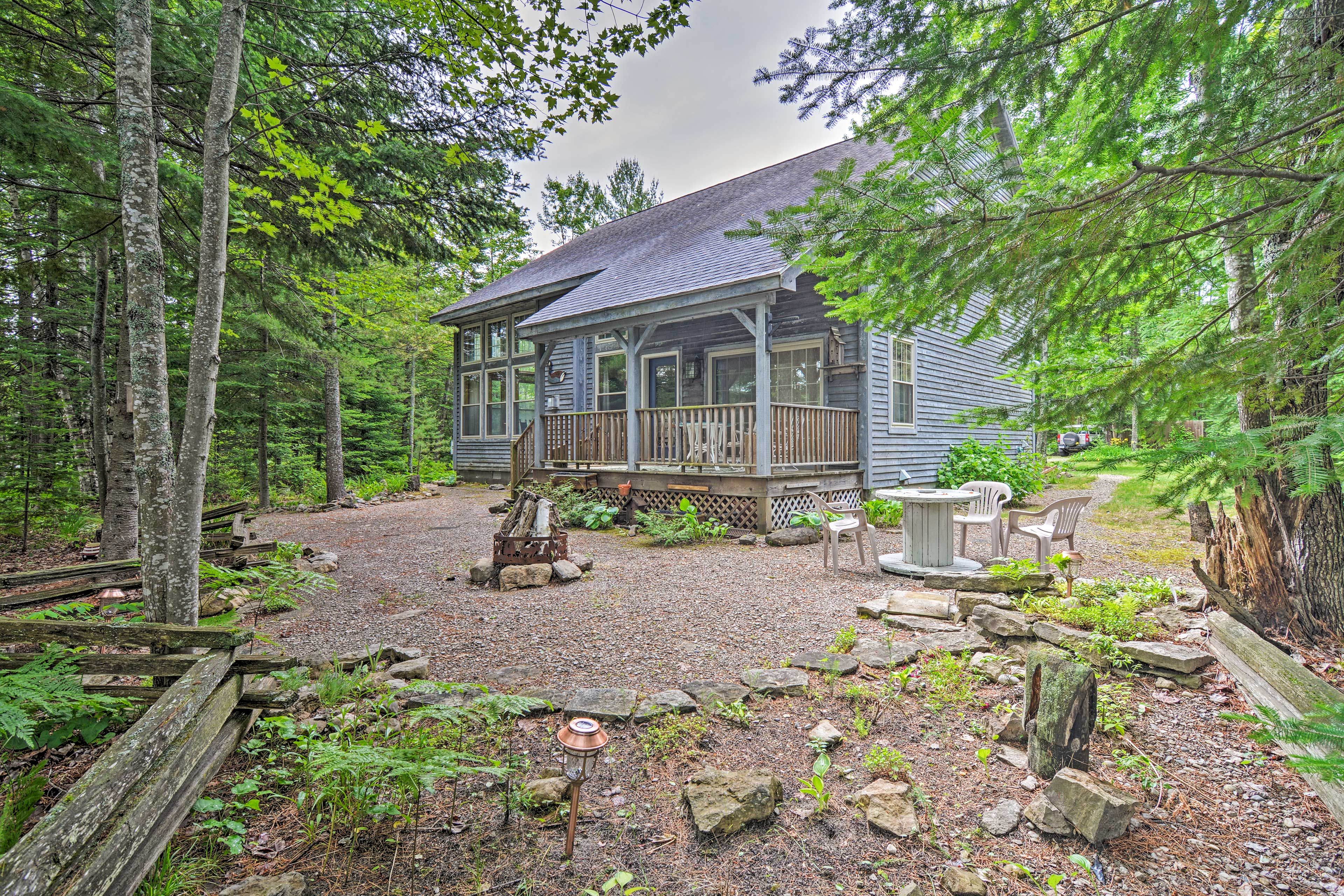 Private Exterior Space | Fire Pit | Covered Front Porch