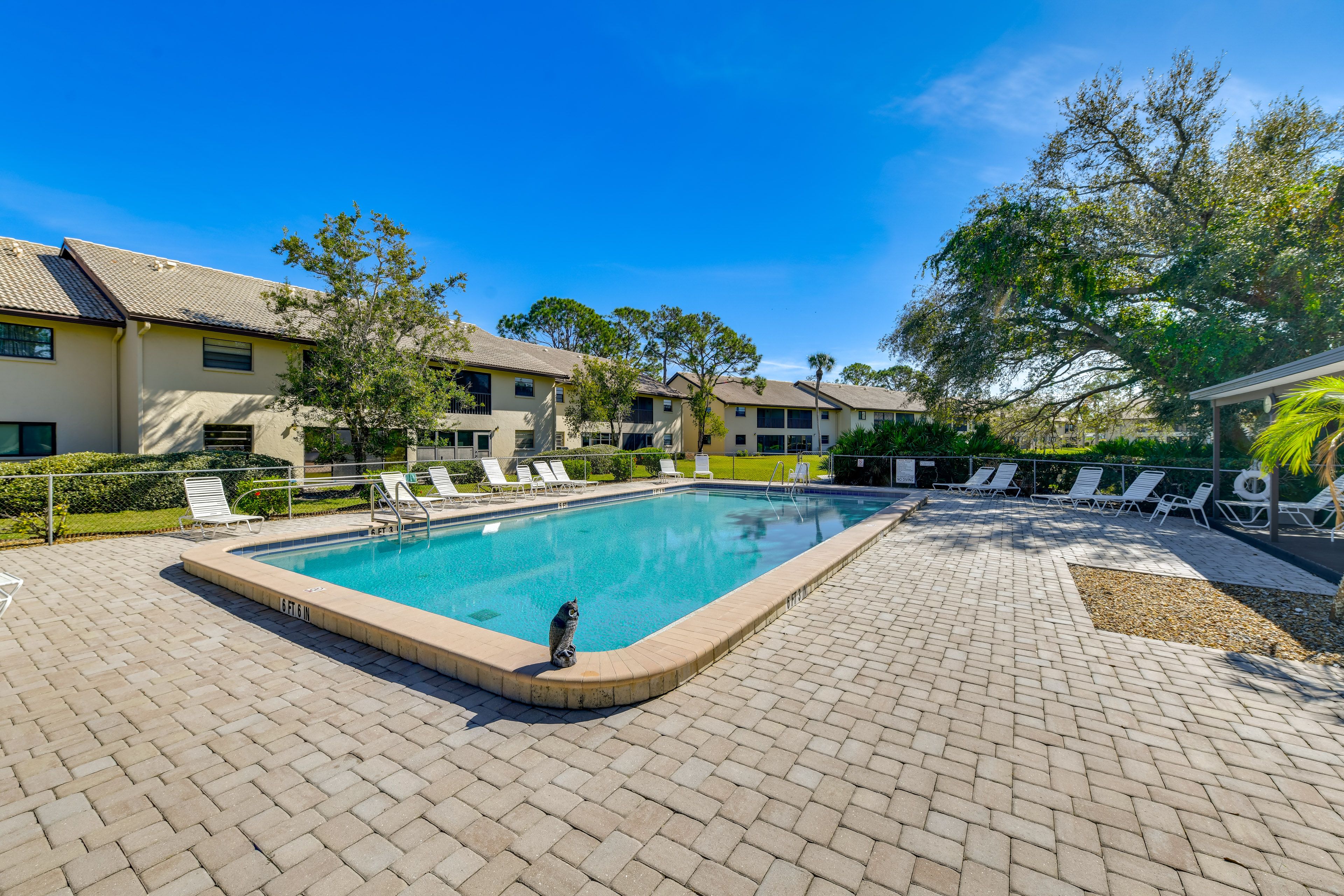 Mission Lakes Of Venice Condominium Association | 2 Community Pools