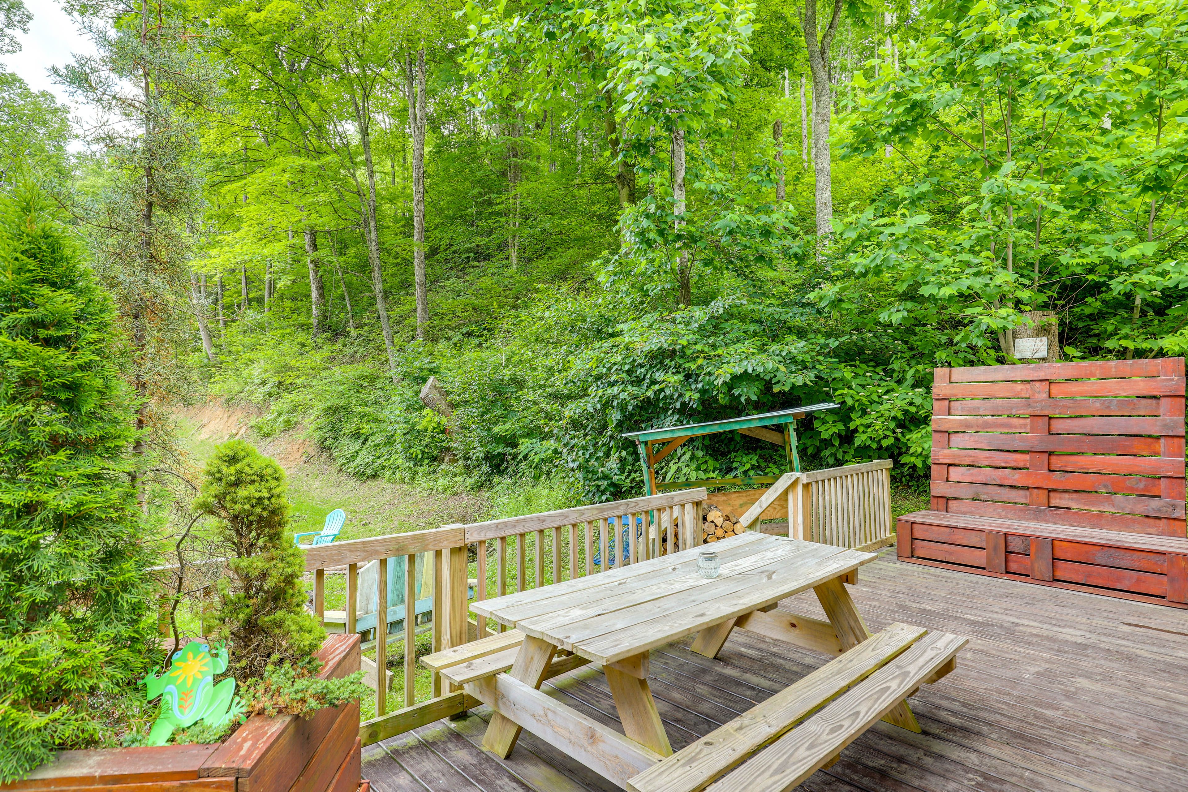 Uncovered Deck | Picnic Table | Gas Grill