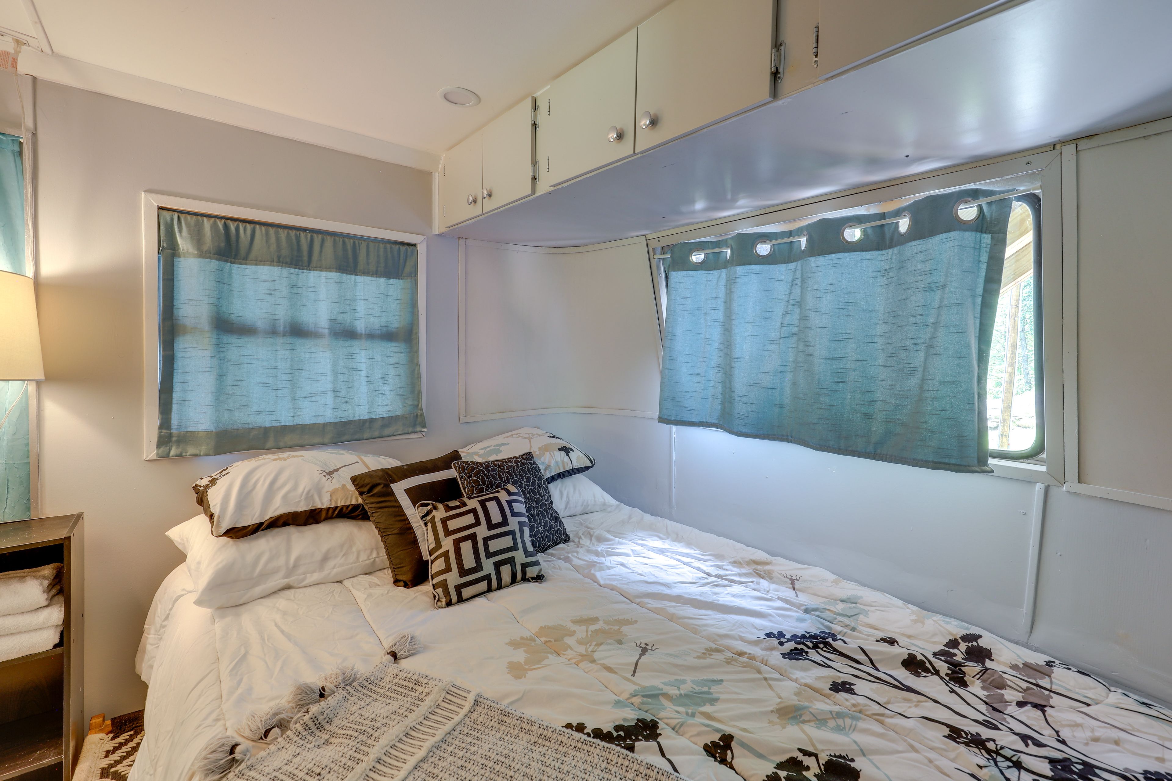 Bedroom 1 | California King Bed