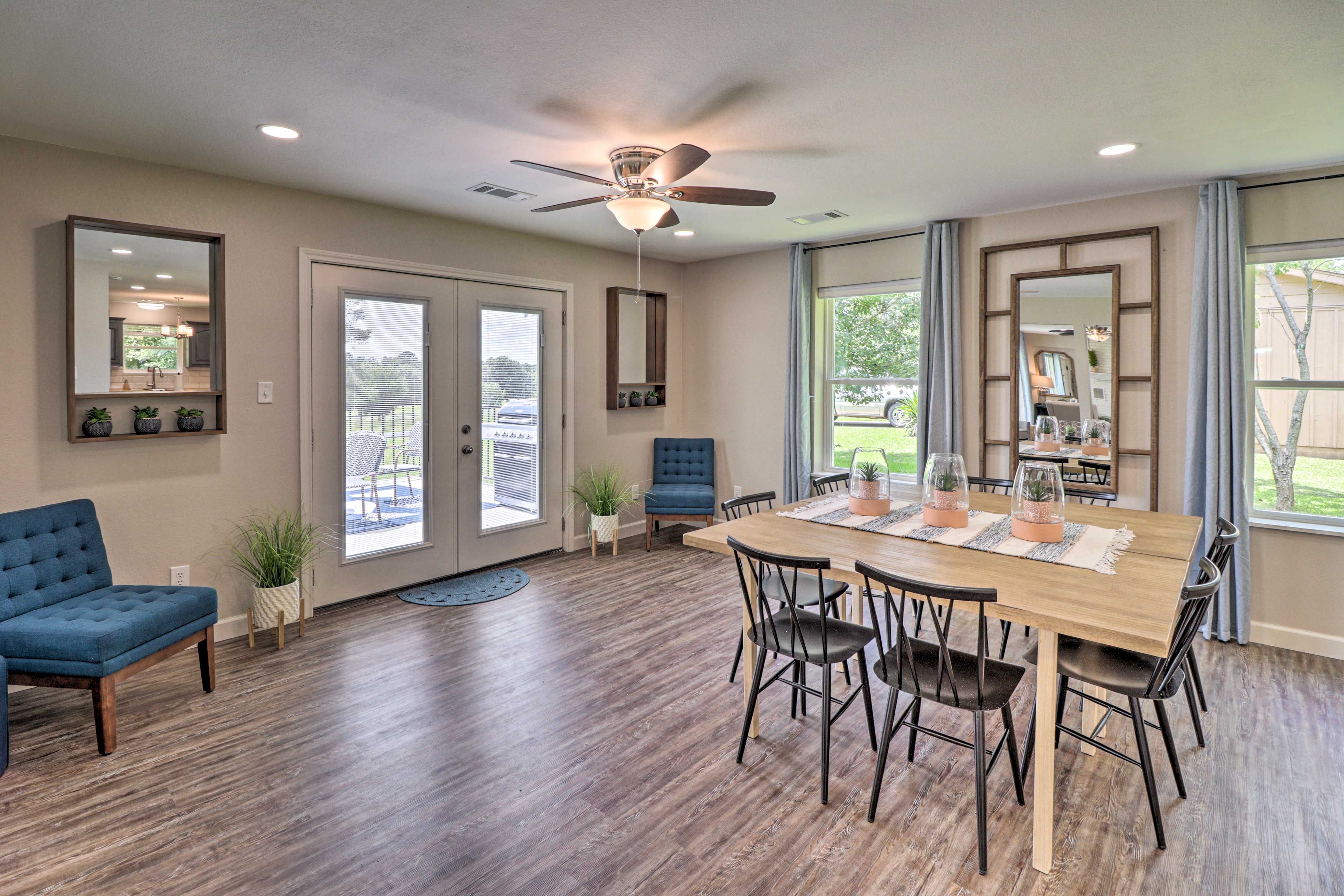 Dining Space | Dishware/Flatware
