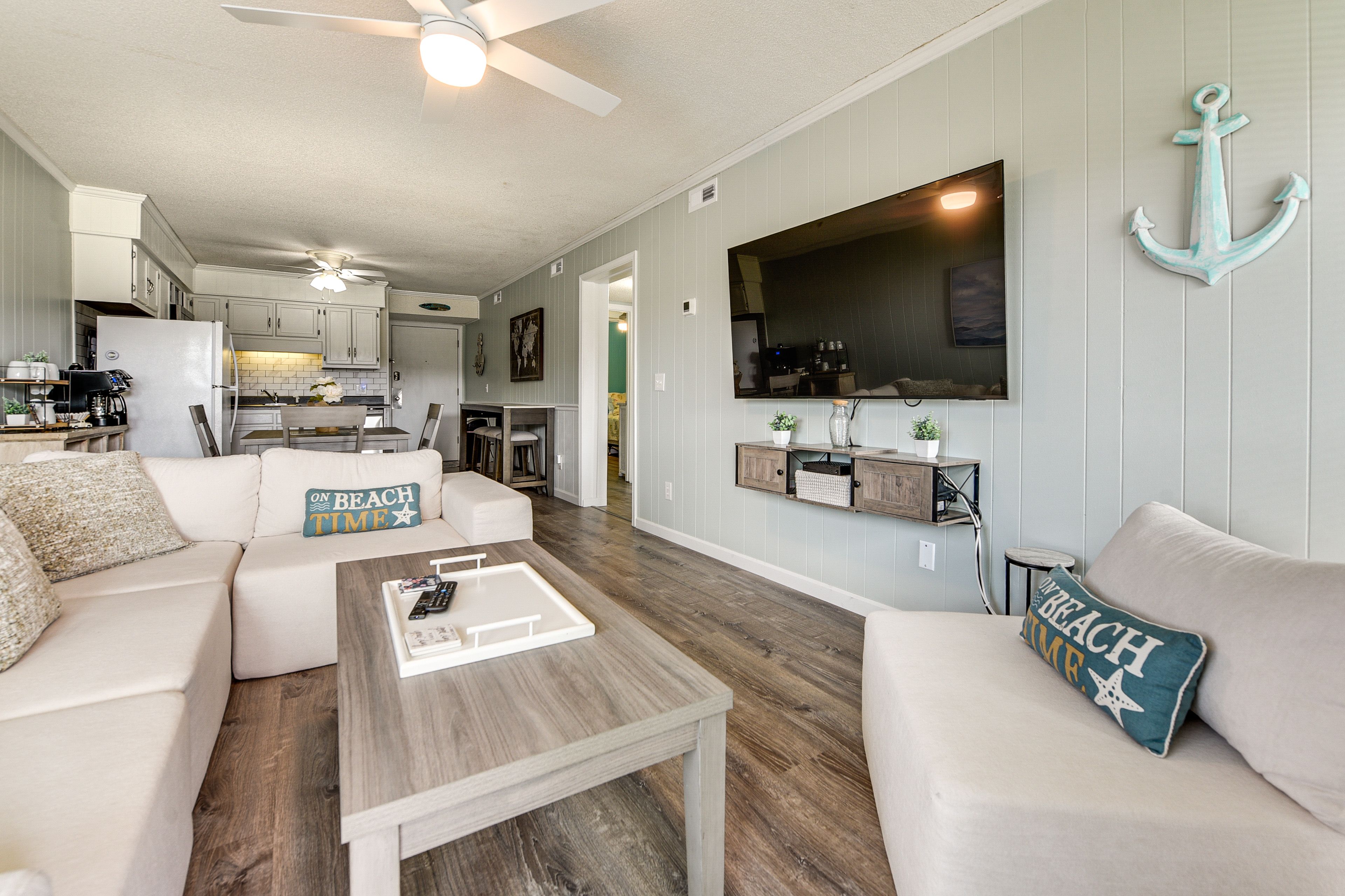 Living Room | Free WiFi