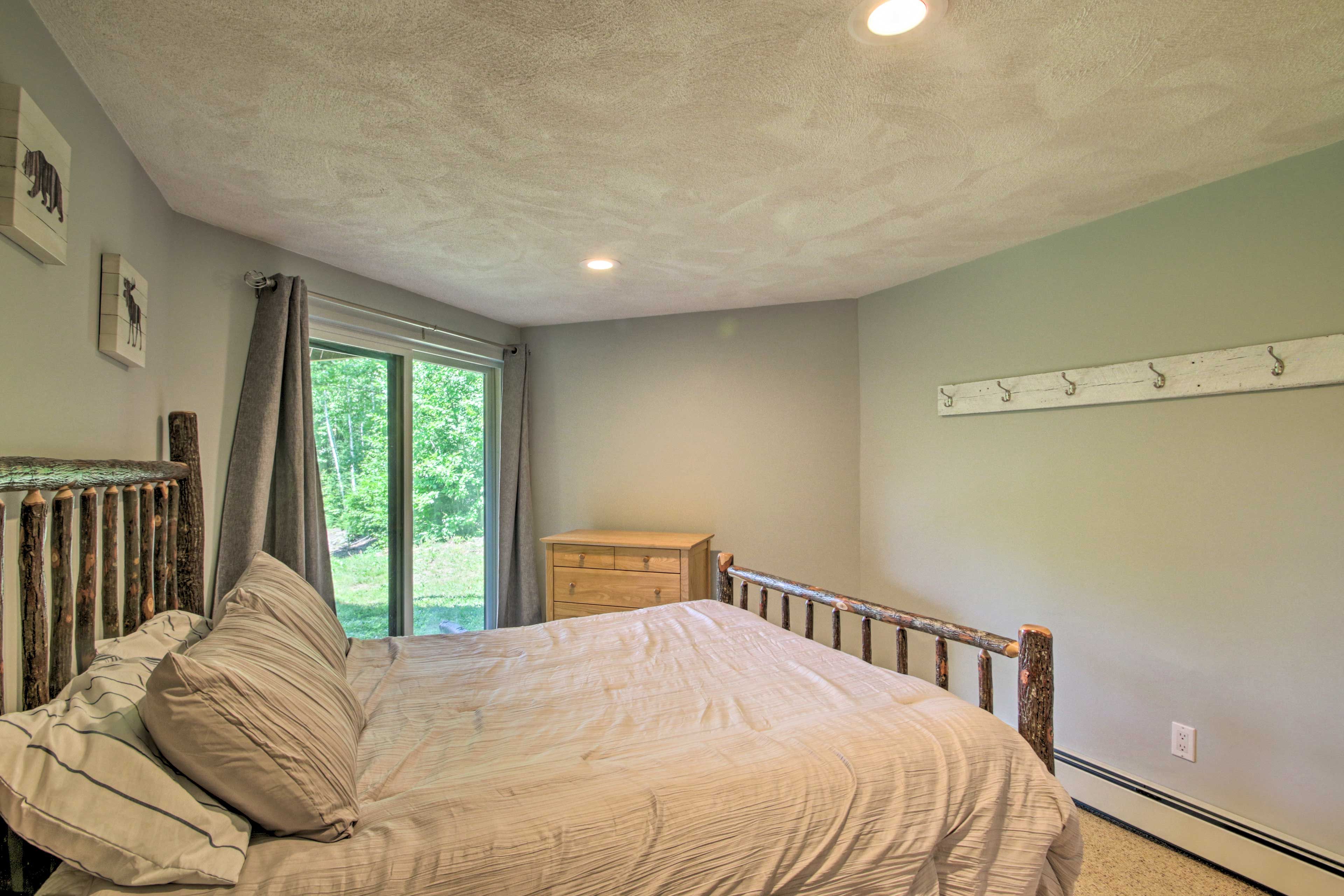 Bedroom 2 | Queen Bed